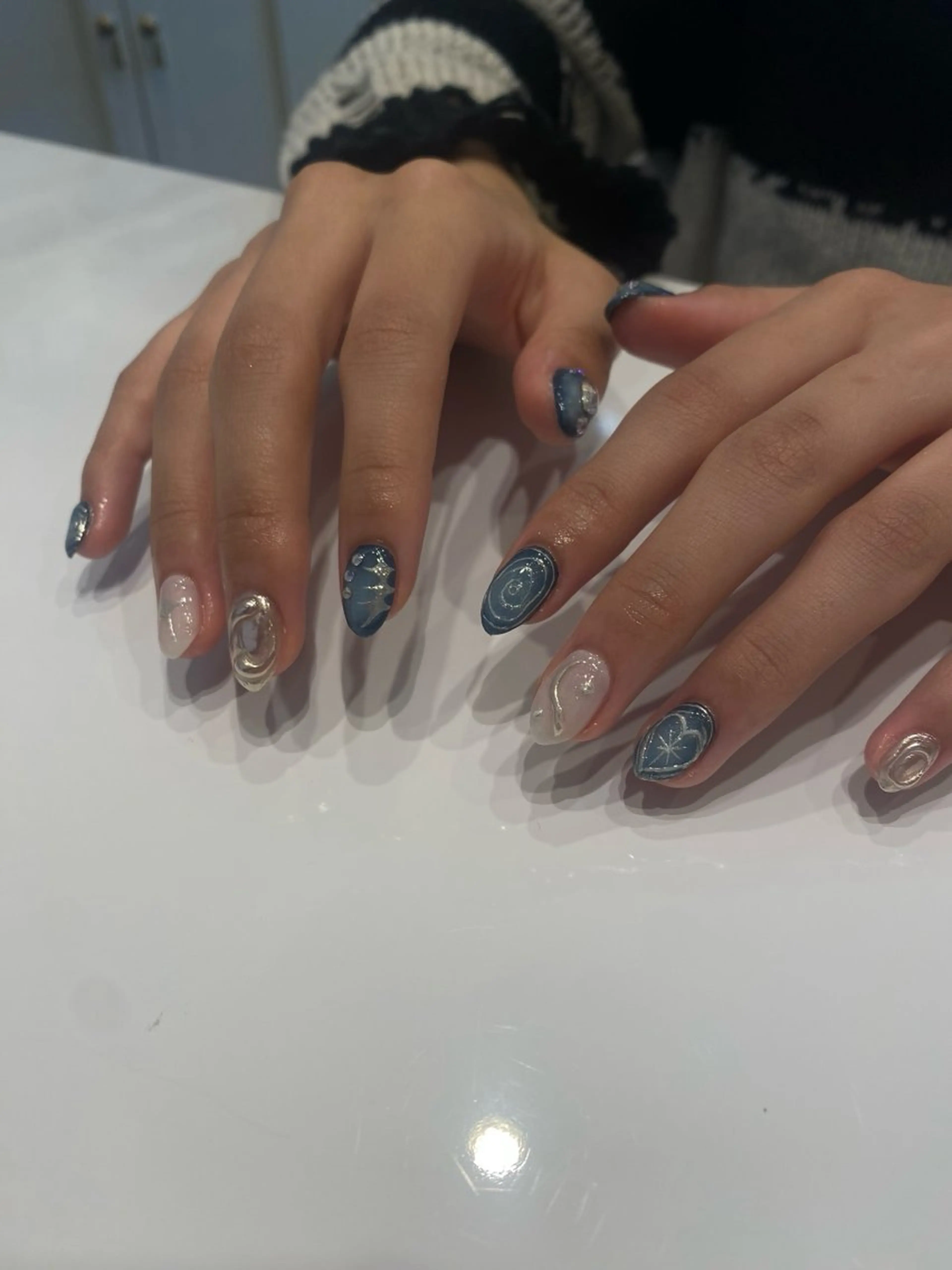 ネイル EARTH coiffure beaute 東松山店所属・町田 杏花のネイルデザイン