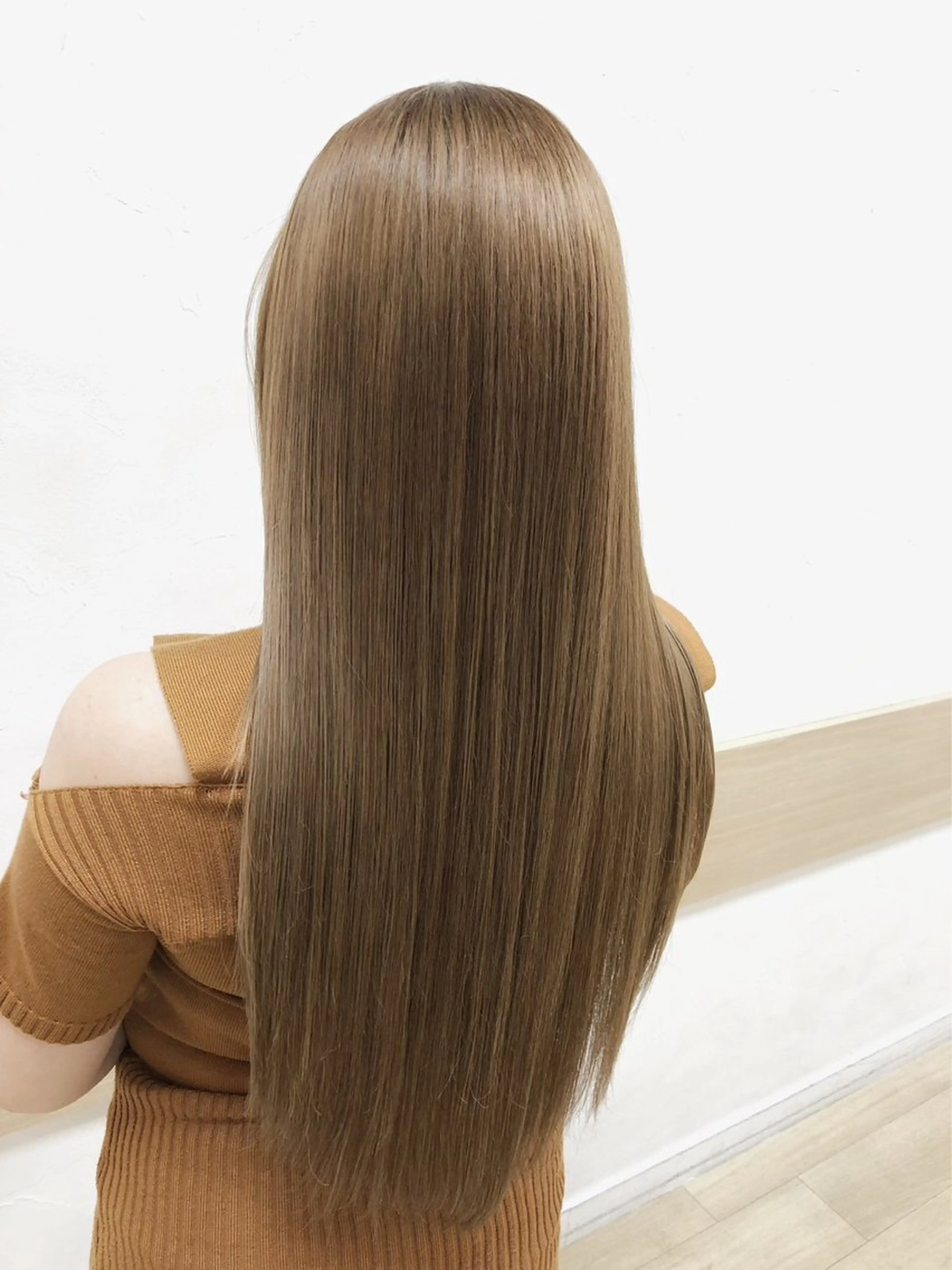 セミロング カット 縮毛矯正 トリートメント 阪口 雄佑のヘアスタイル