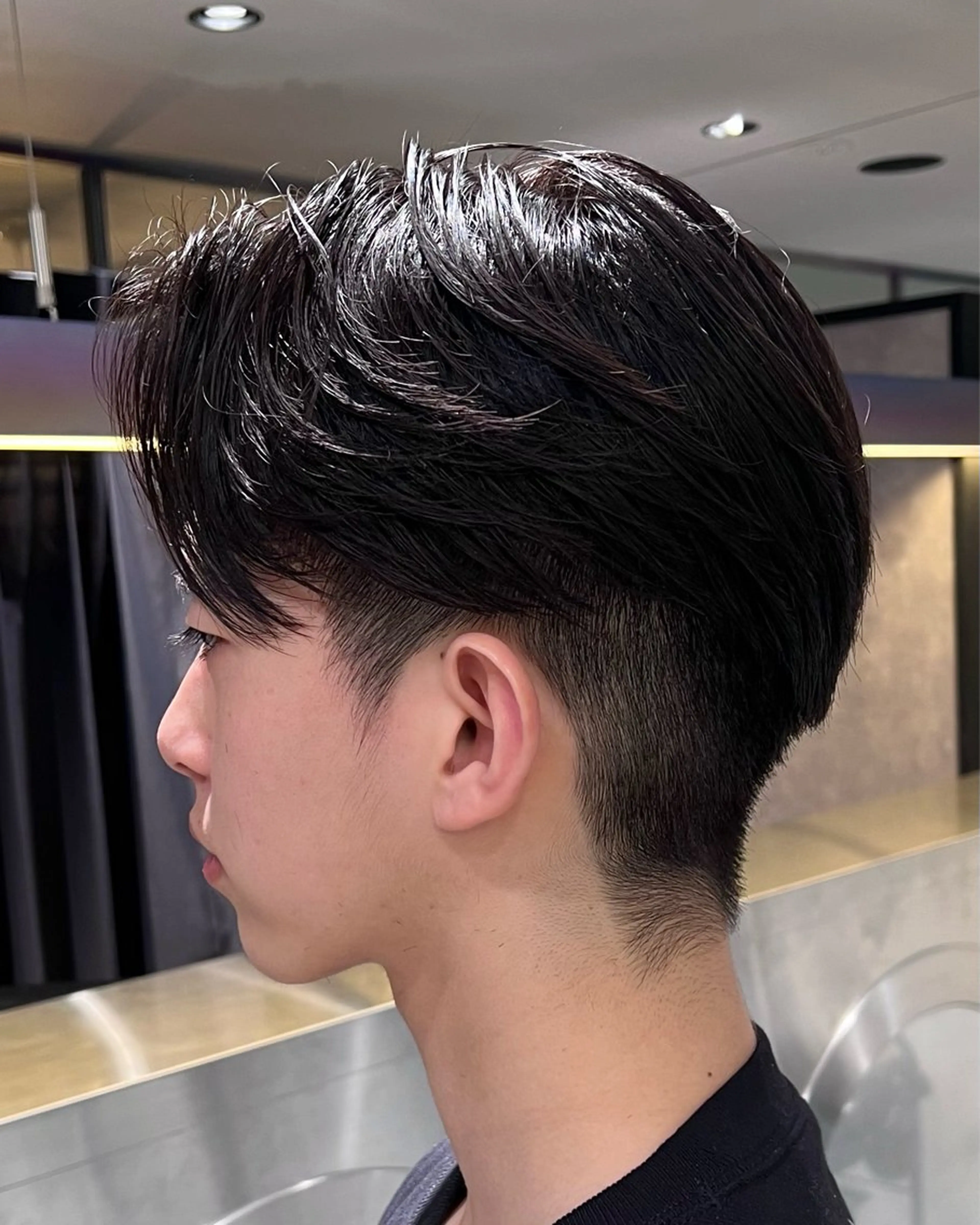 パーマ メンズ センターパート メンズパーマ ニュアンスパーマ カット パーマ Qin shaire salon 原宿verno店所属・【センターパート】 ETO／江藤翼の眉毛・アイブロウイメージ