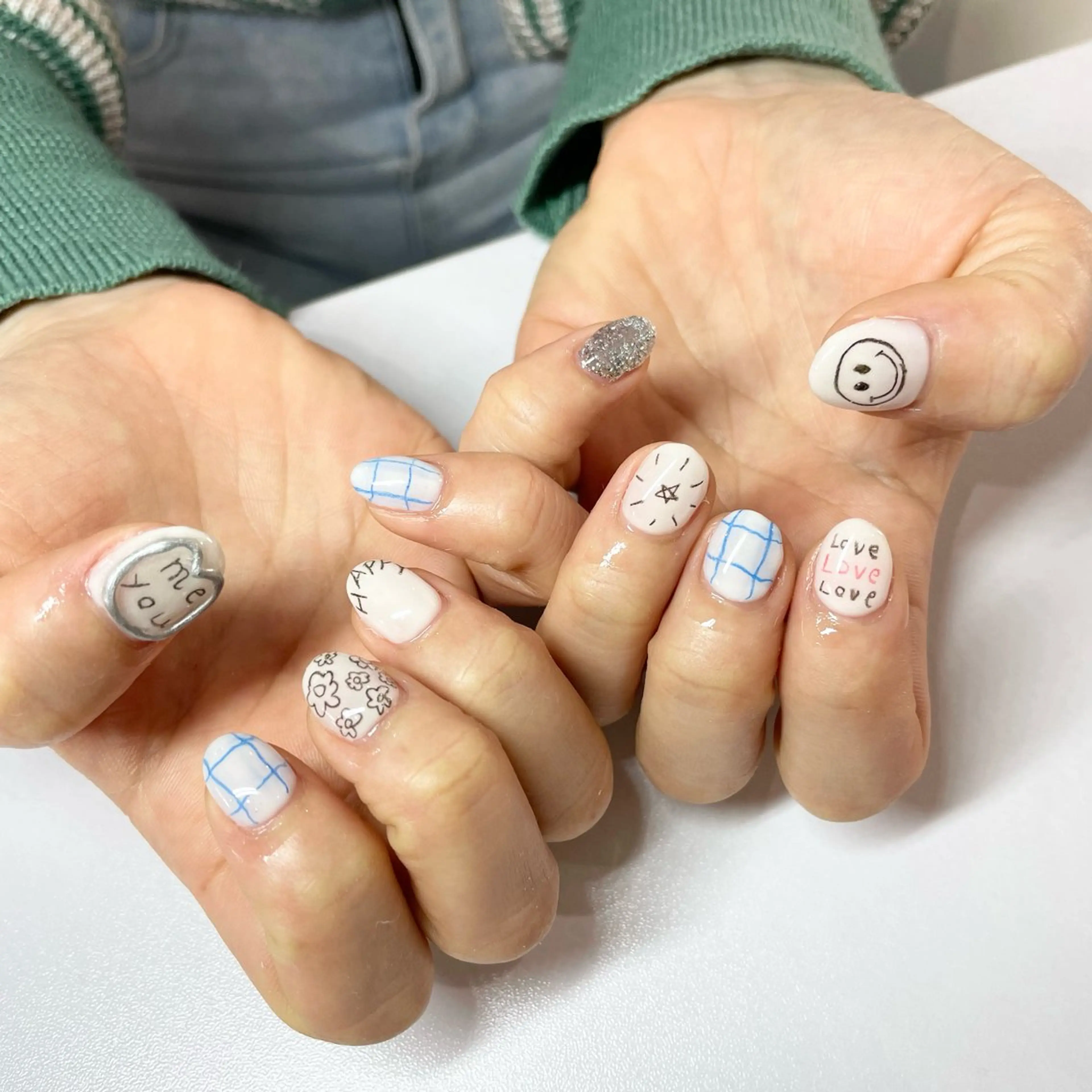ショート ハンドネイル -Rien- プライベートサロンのネイルデザイン