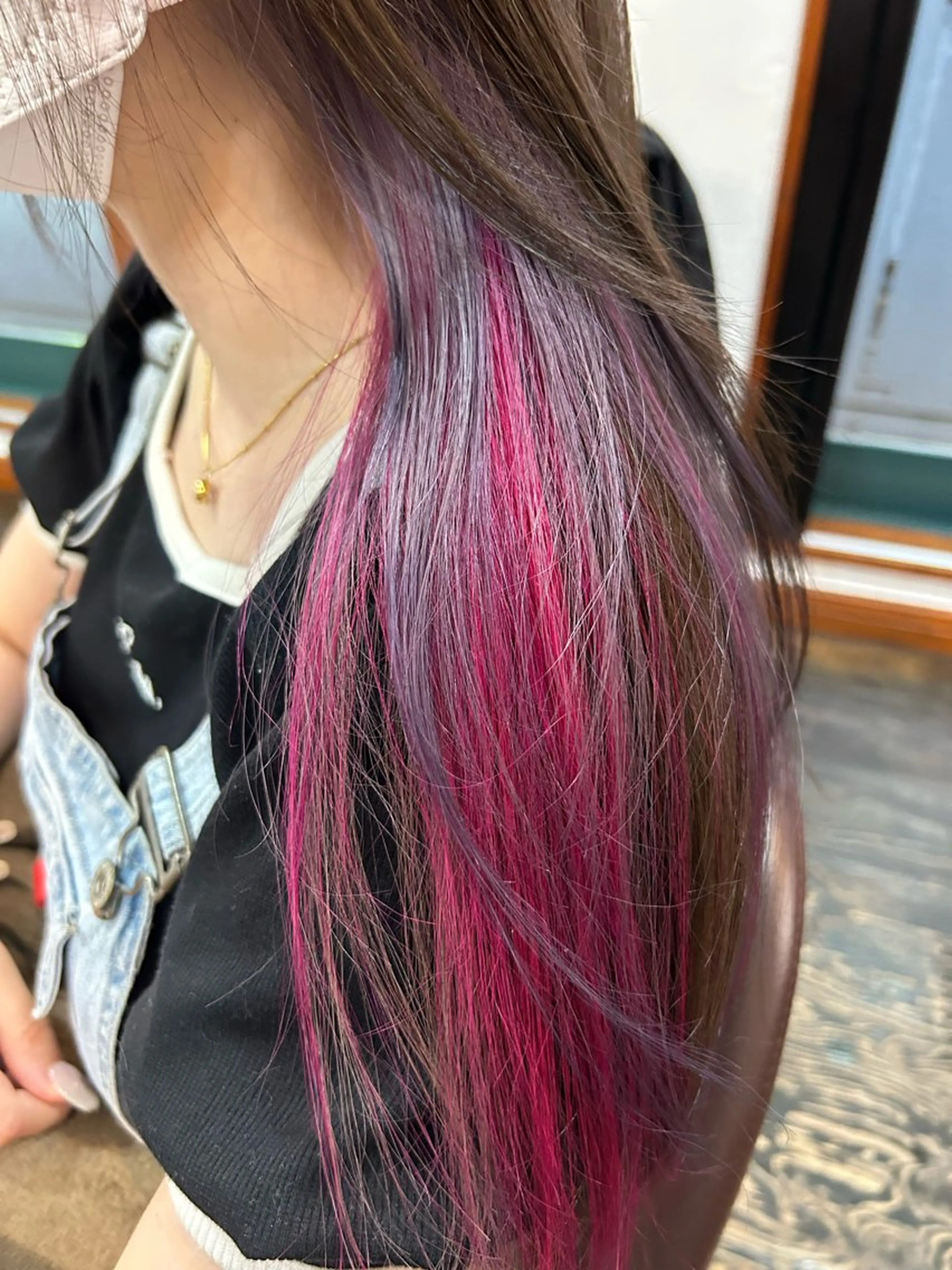 カラー インナーカラー ラベンダーカラー ピンクカラー 坂本 瑞季のヘアスタイル