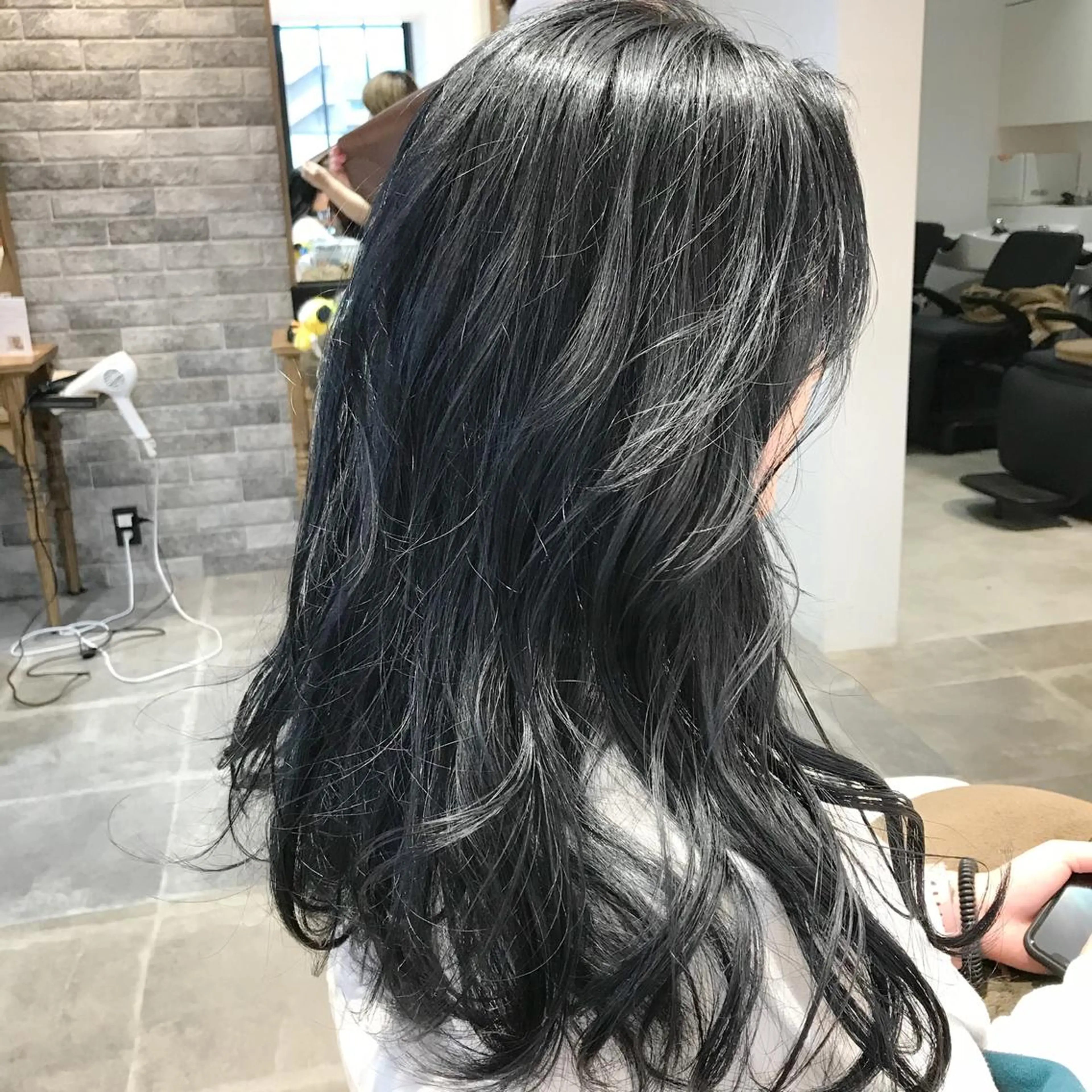 セミロング アッシュ カット ヘアカラー トリートメント 所渉/韓国レイヤー /ウルフカットのヘアスタイル