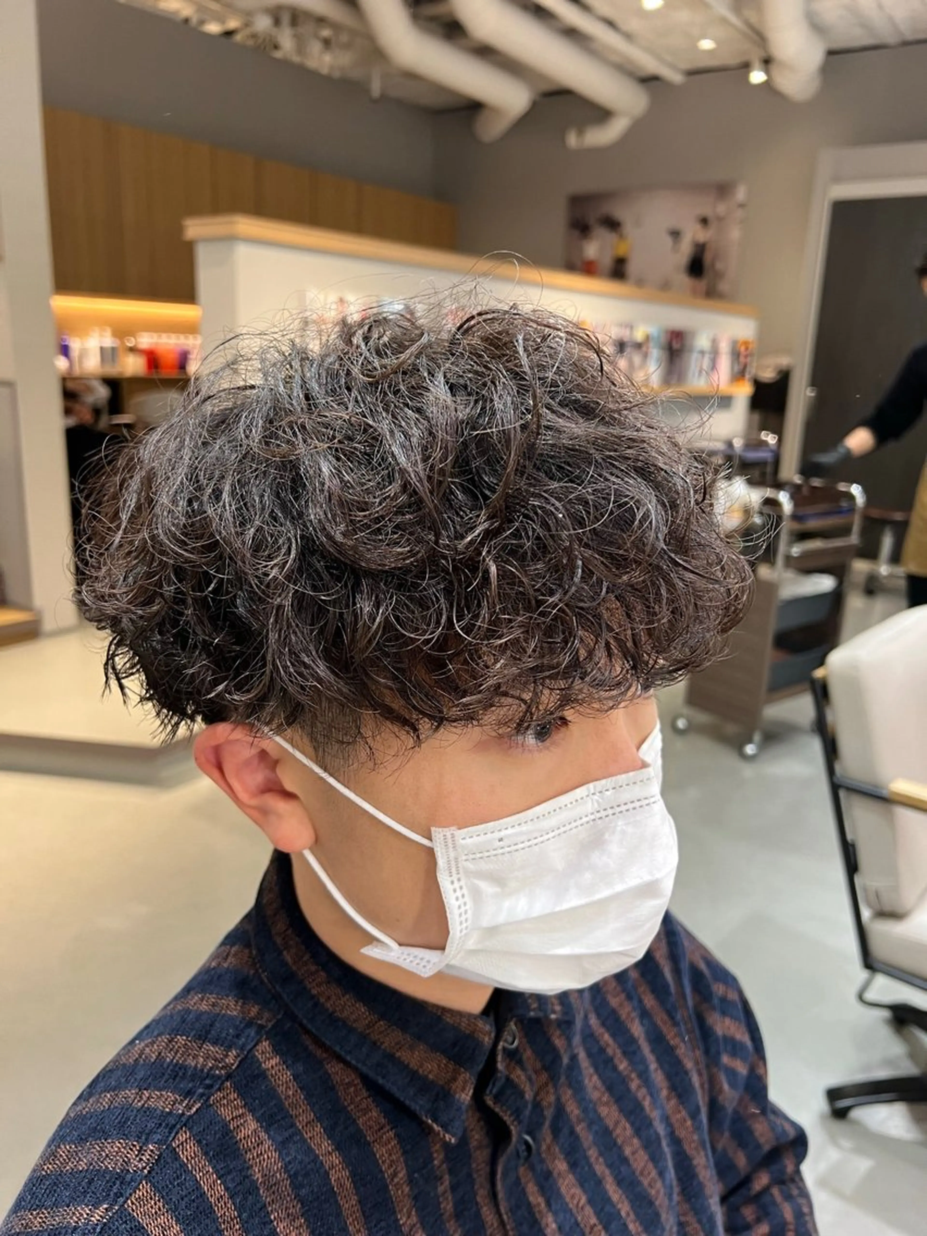 ショート パーマ メンズ カット パーマ unopulir Vamos店所属・梅田茶屋町メンズ 専門美容師 山元一平のヘアスタイル