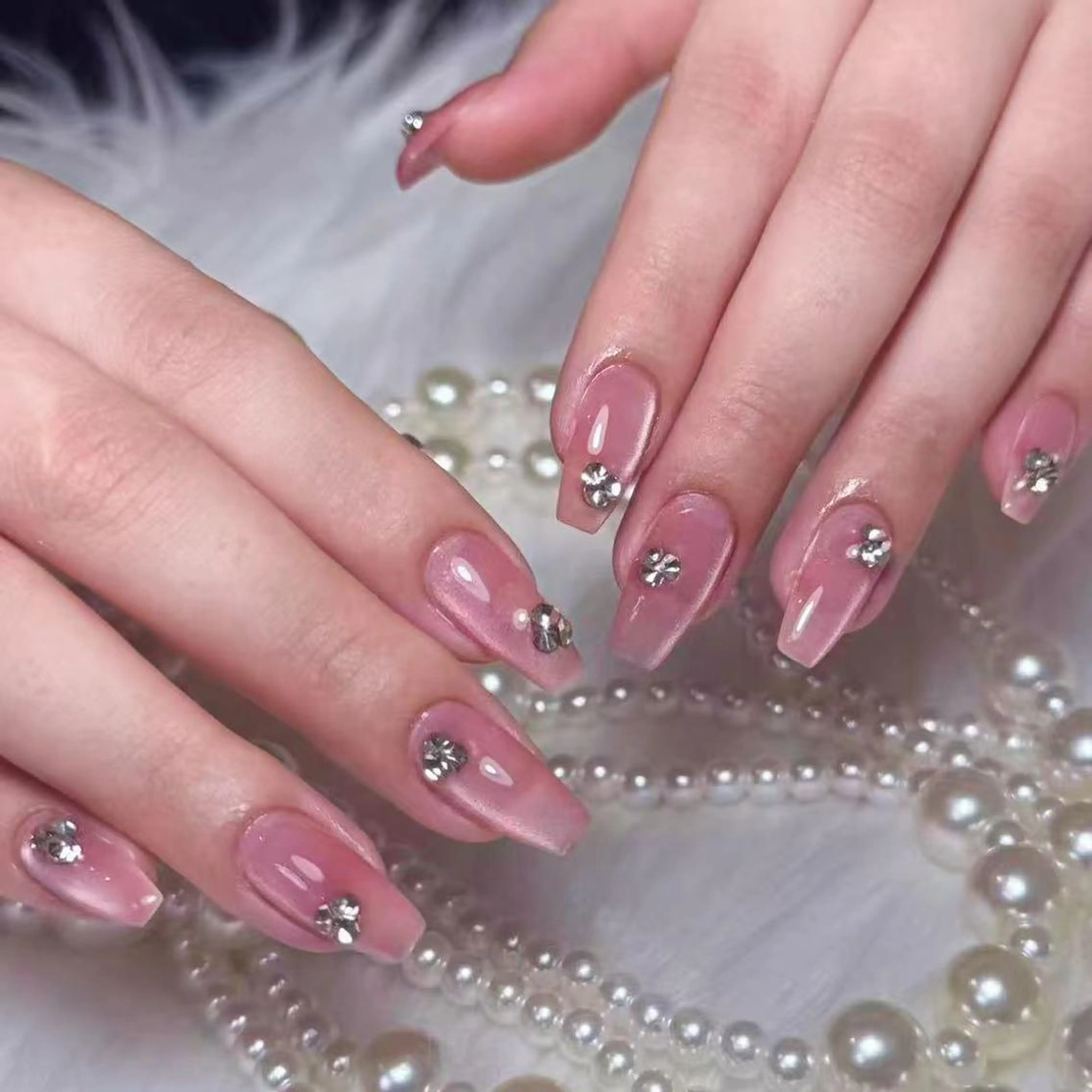 ネイル アートネイル オーロラネイル ガーリー キラキラネイル 韓国ネイル ハンドネイル diamond ♥のネイルデザイン