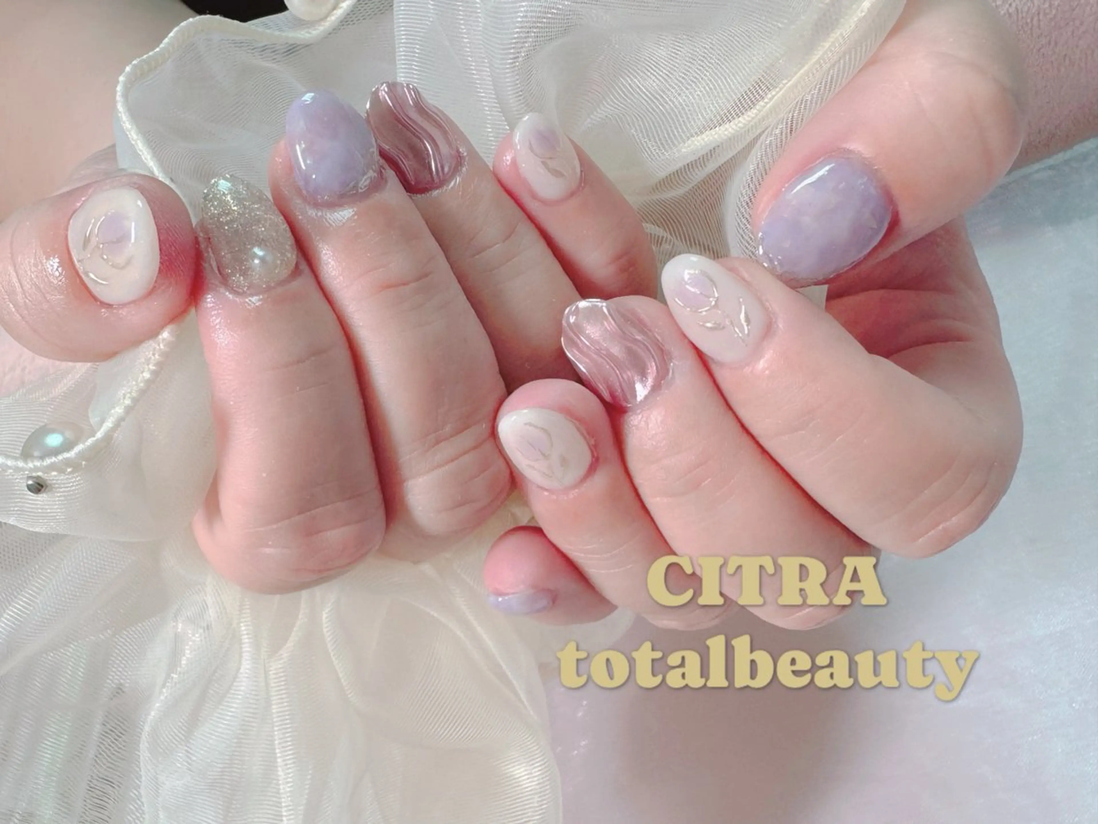 ネイル ミラーネイル 持ち込み ハンドネイル CITRAtotal beautyのネイルデザイン