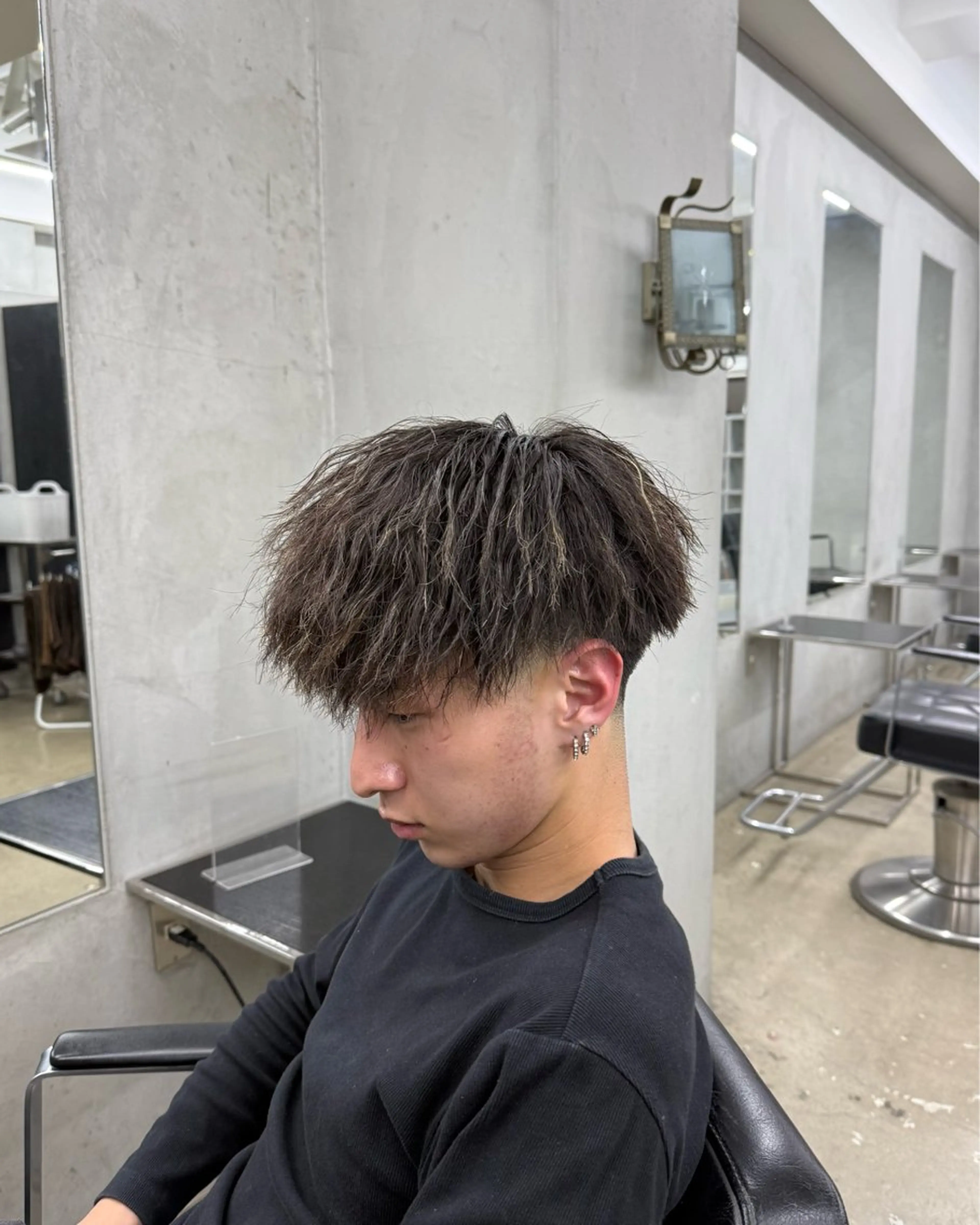 パーマ メンズ 田中 辰弥のヘアスタイル