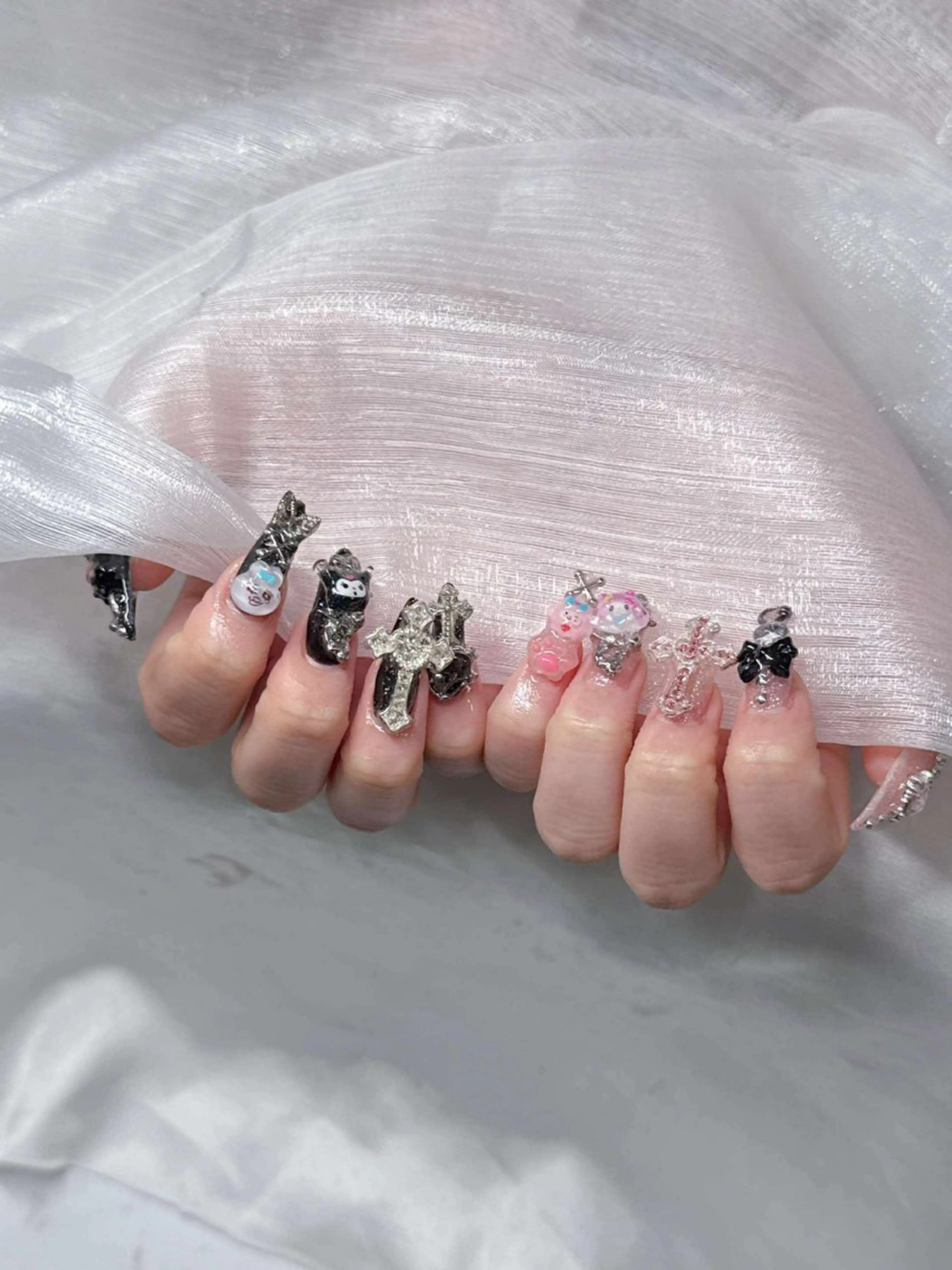 ネイル ハンドネイル Lee Nailsのネイルデザイン