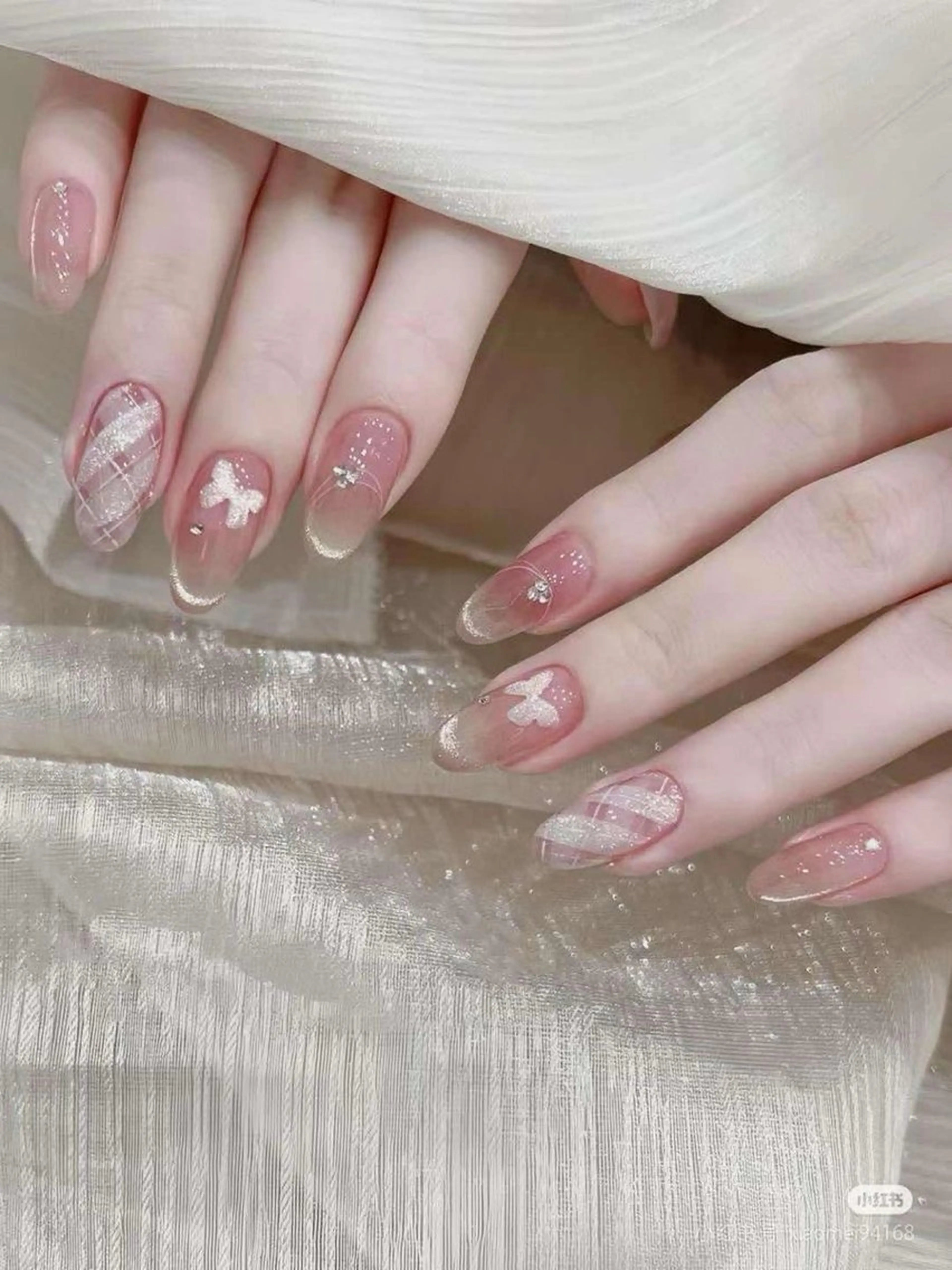 ネイル アートネイル フレンチネイル ジェルネイル グラデーション ラメ(グリッター) ハンドネイル ハンドケア Nova Nail Nambaのネイルデザイン