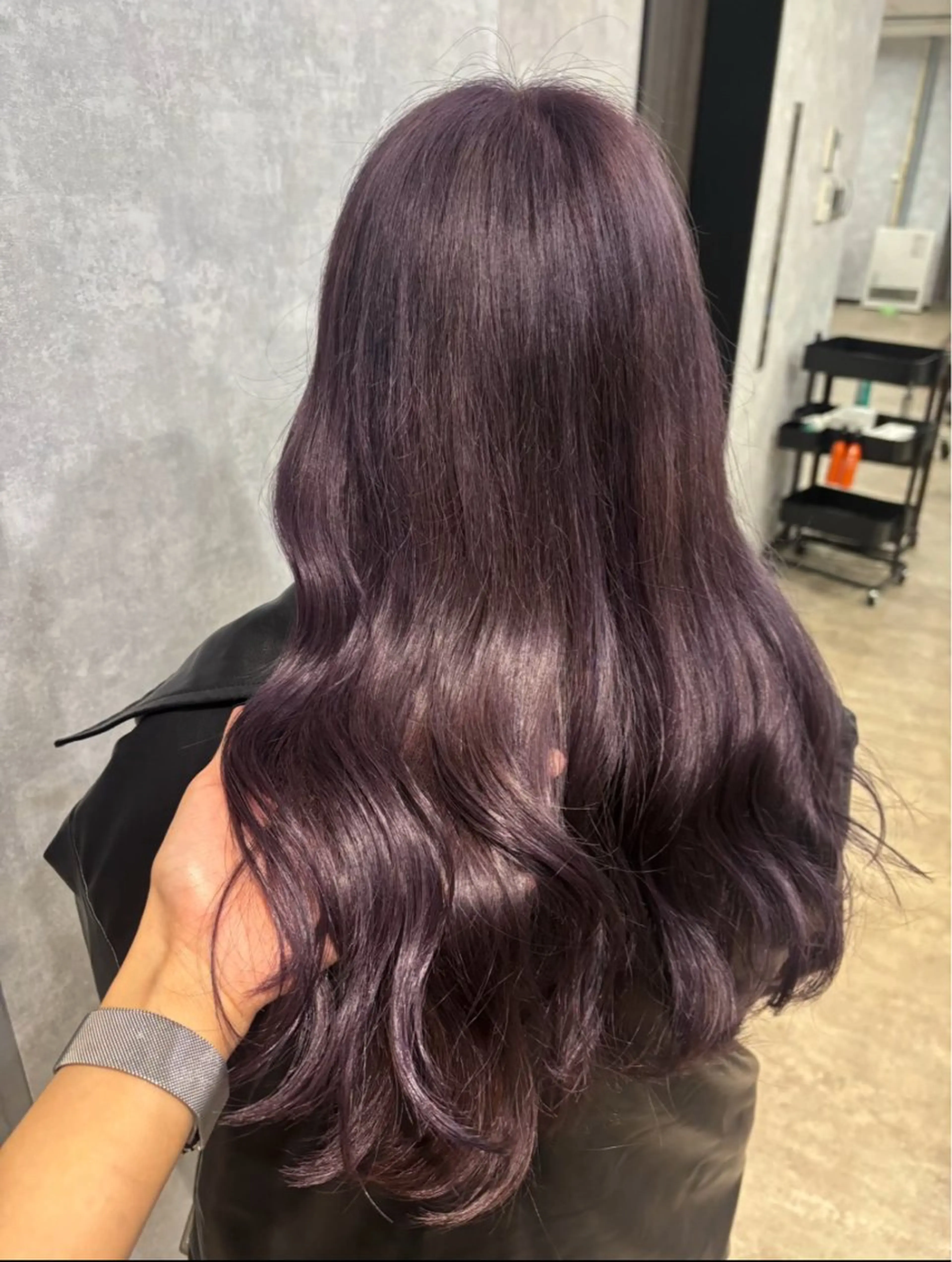 ロング カット ヘアカラー トリートメント 🌐NATSUMI 🌐【寒色カラー】のヘアスタイル