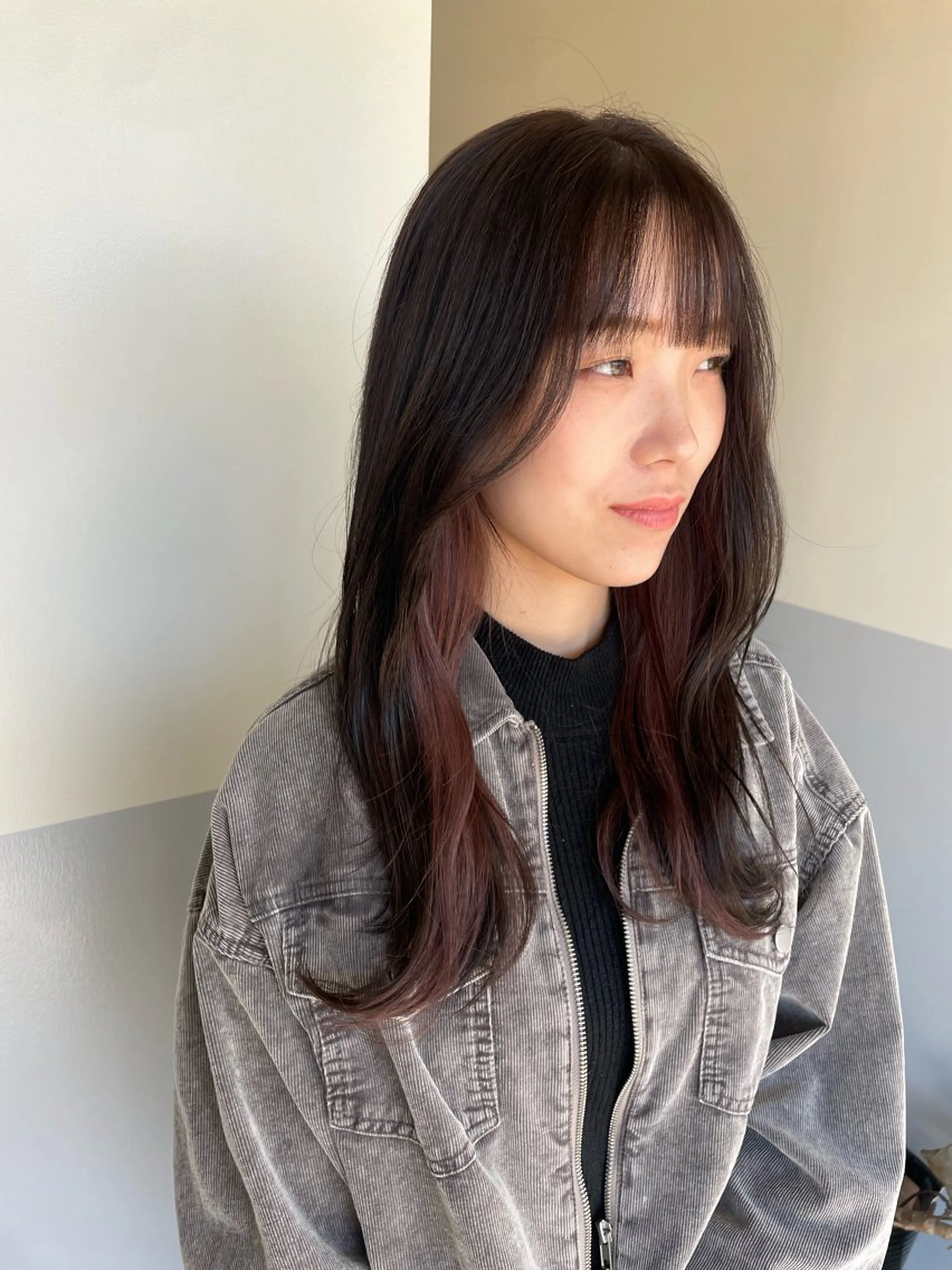 セミロング カット ヘアカラー トリートメント 小久保 里紗のヘアスタイル