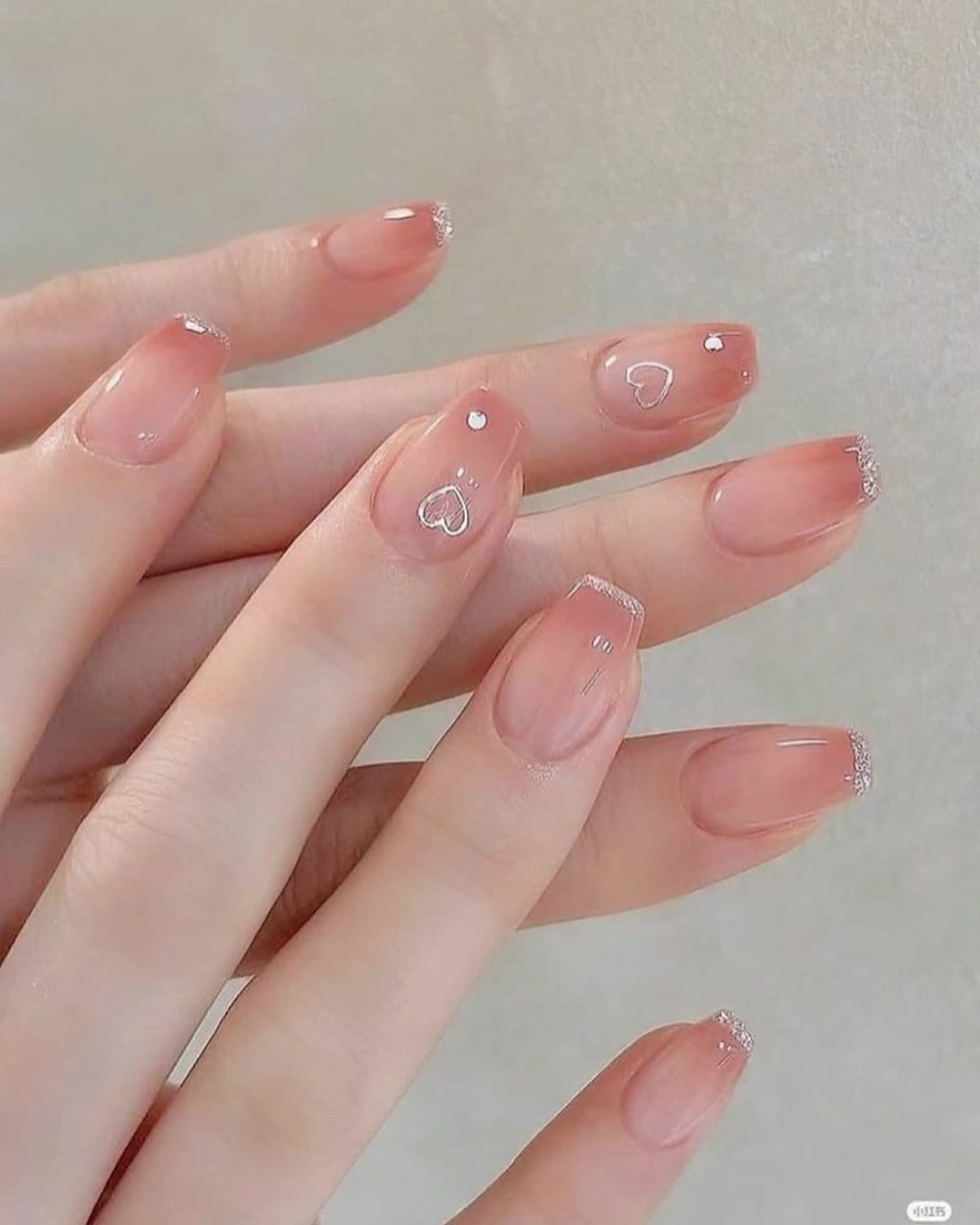 ネイル フットネイル ジェルネイル 韓国ネイル マグネットネイル 持ち込み ハンドネイル Akiko ネイルサロン所属・AKIKO ネイルサロンのネイルデザイン