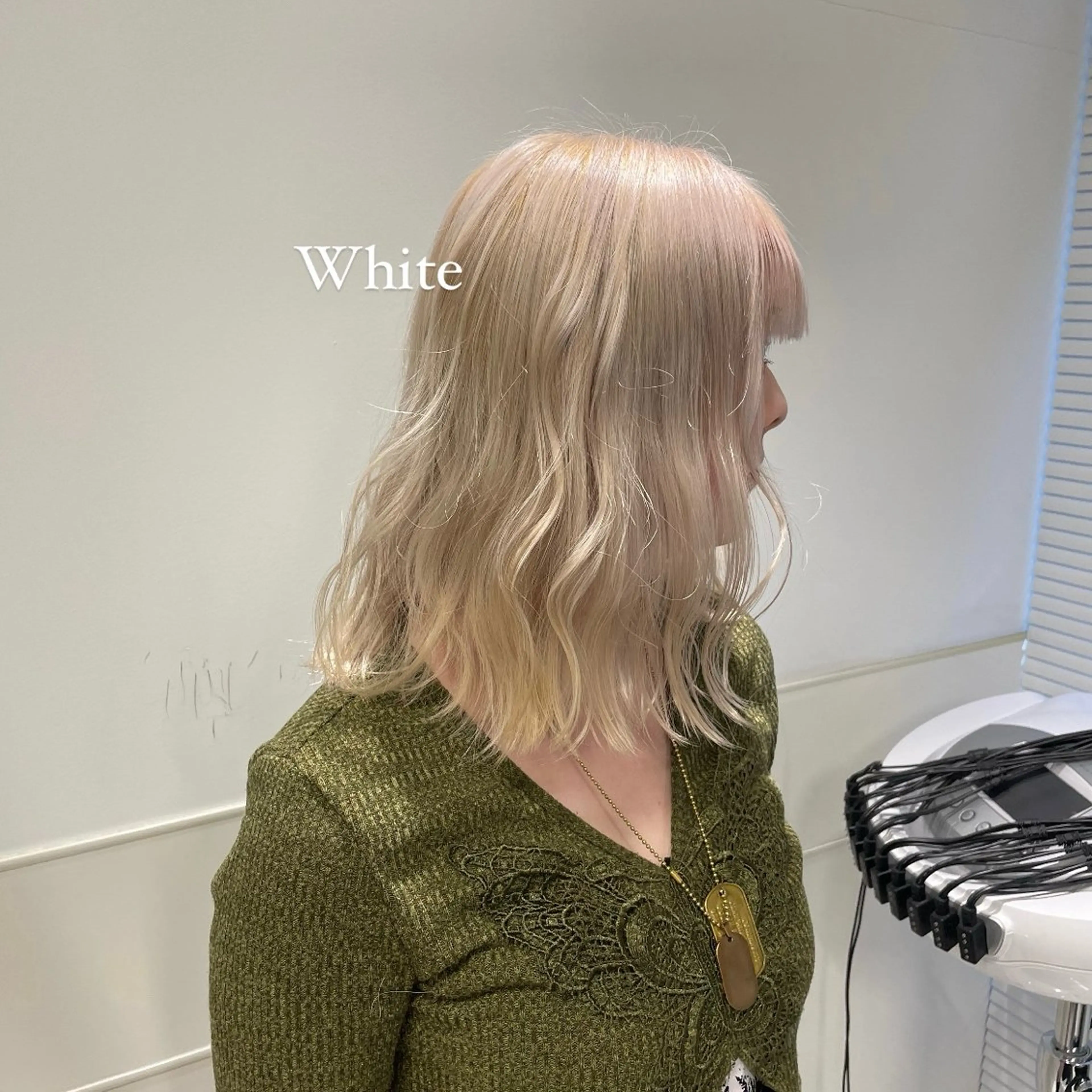 セミロング カラー ヘアカラー ハイトーン/ボブ /HBL/AYUNAのヘアスタイル