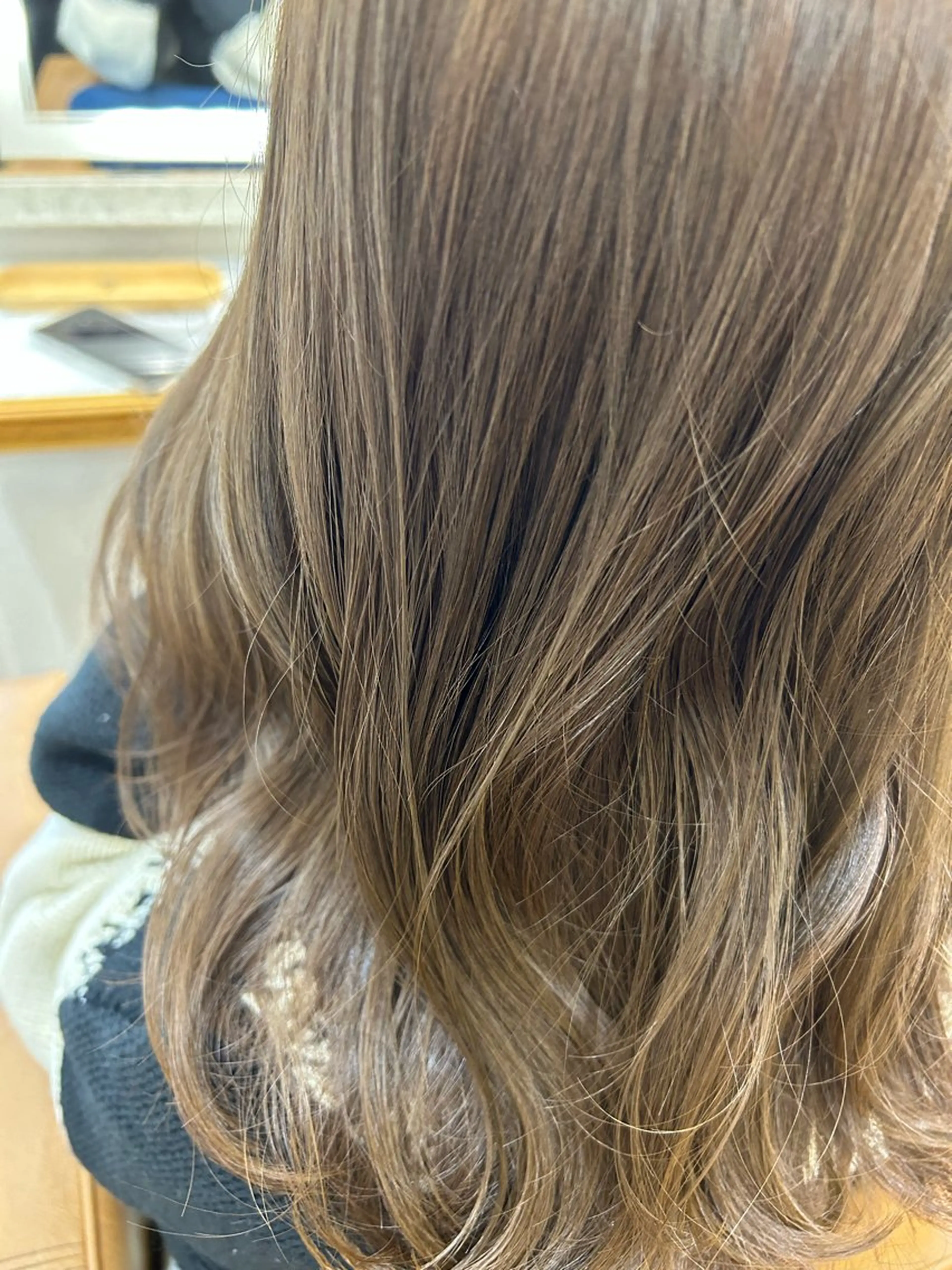 ミディアム ヘアカラー トリートメント chiaki .のヘアスタイル