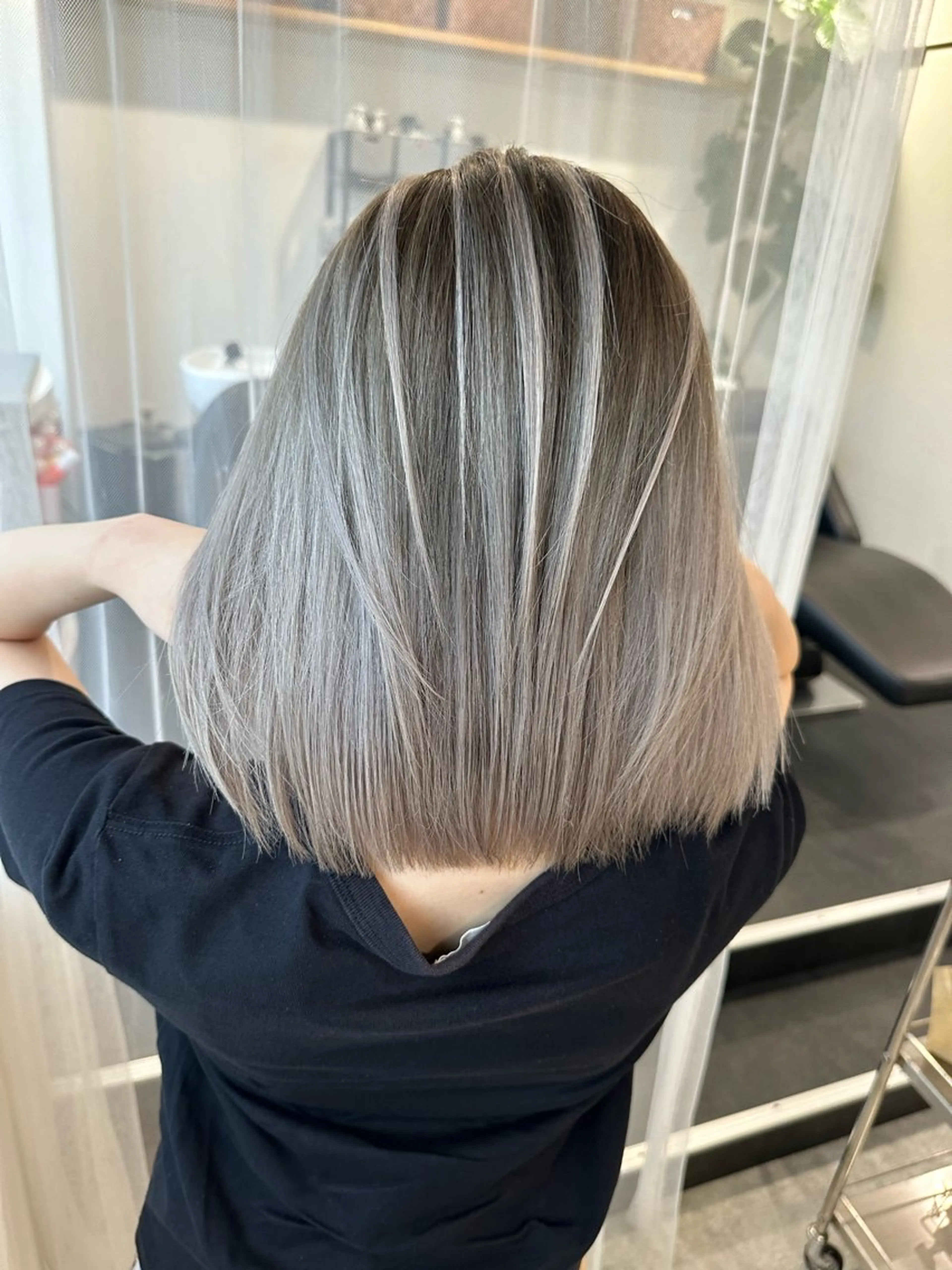 ショート カラー ショートボブ アディクシーカラー バレイヤージュ ブリーチ ケアブリーチ トリートメント JIL BLAN 京都のヘアスタイル