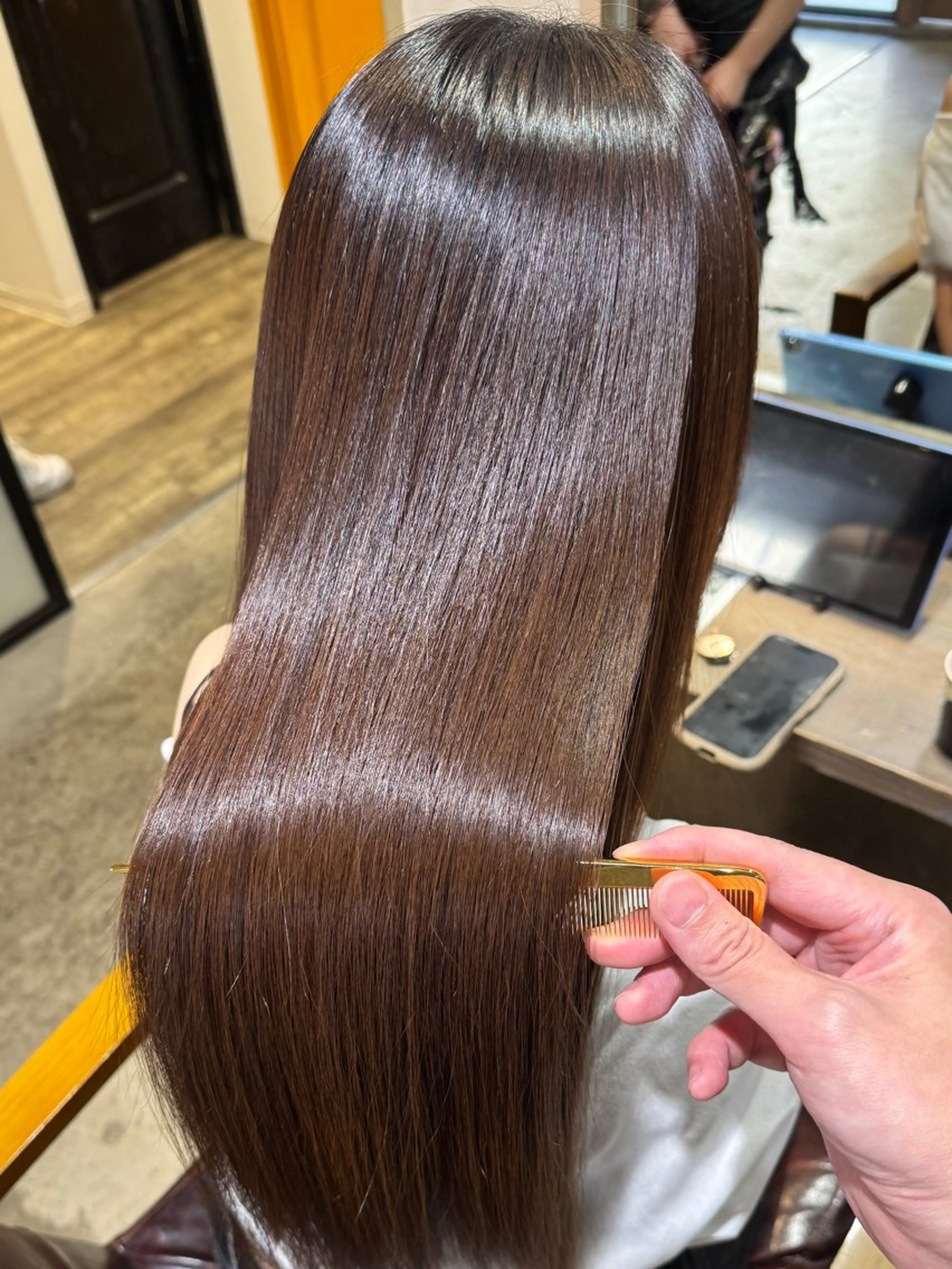 ロング 🌟美髪矯正🌟 吉田冴一のヘアスタイル