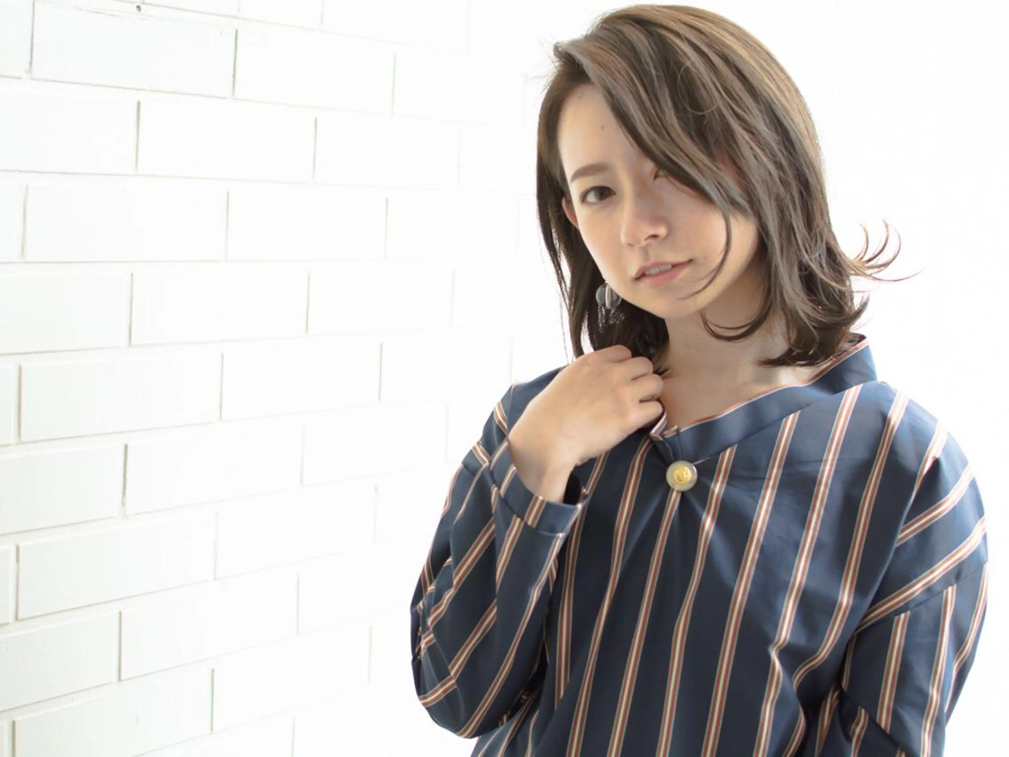 ミディアム カラー ショートボブ ベージュカラー ブルーカラー ブルージュ グレージュ カット ヘアカラー トリートメント 斉藤 正敏のその他イメージ