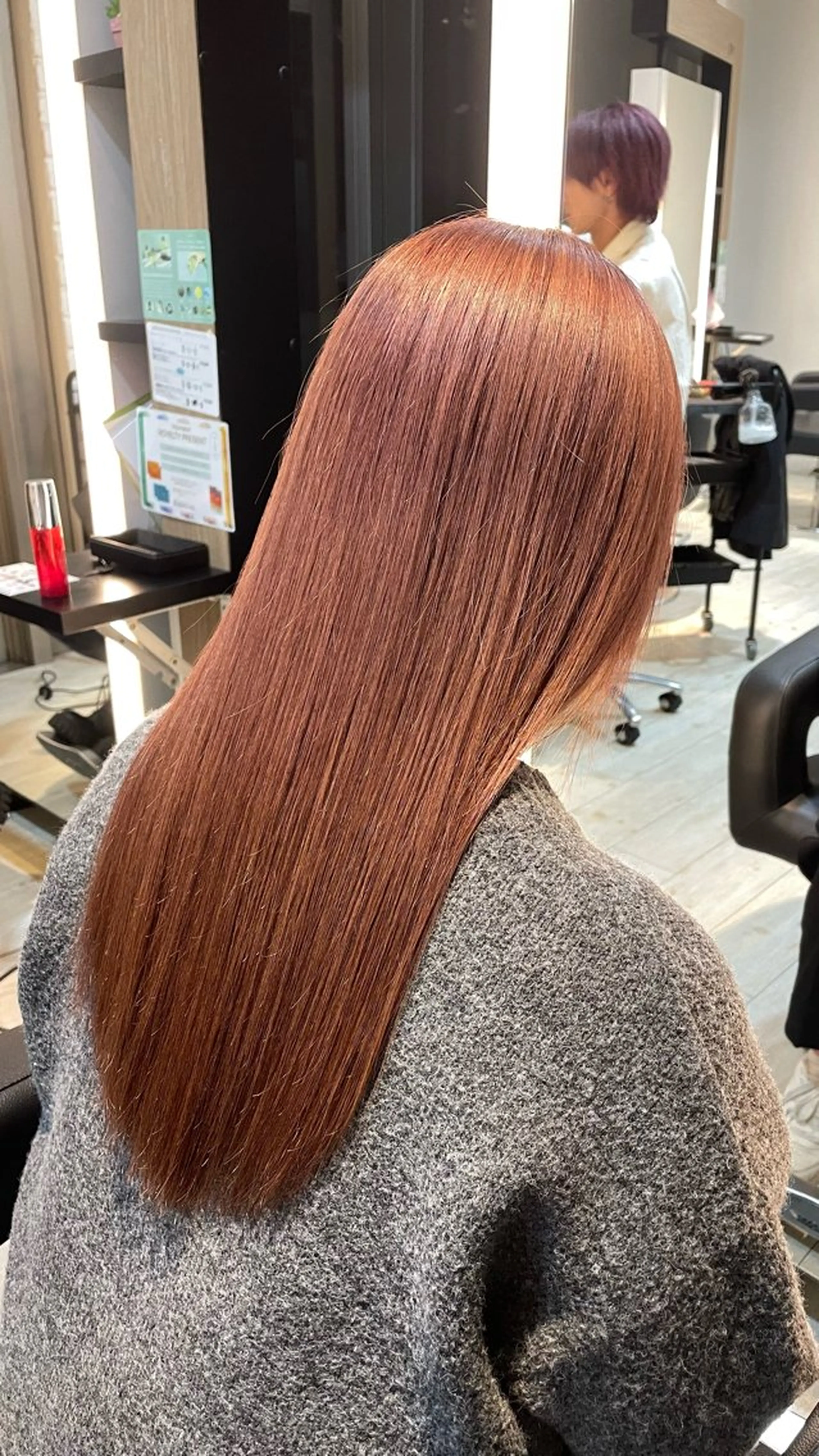ロング カラー ベージュカラー ブリーチ ピンクカラー ピンクベージュ ヘアカラー トリートメント ブリーチ/髪質改善/ 透明感カラー/暖色のヘアスタイル