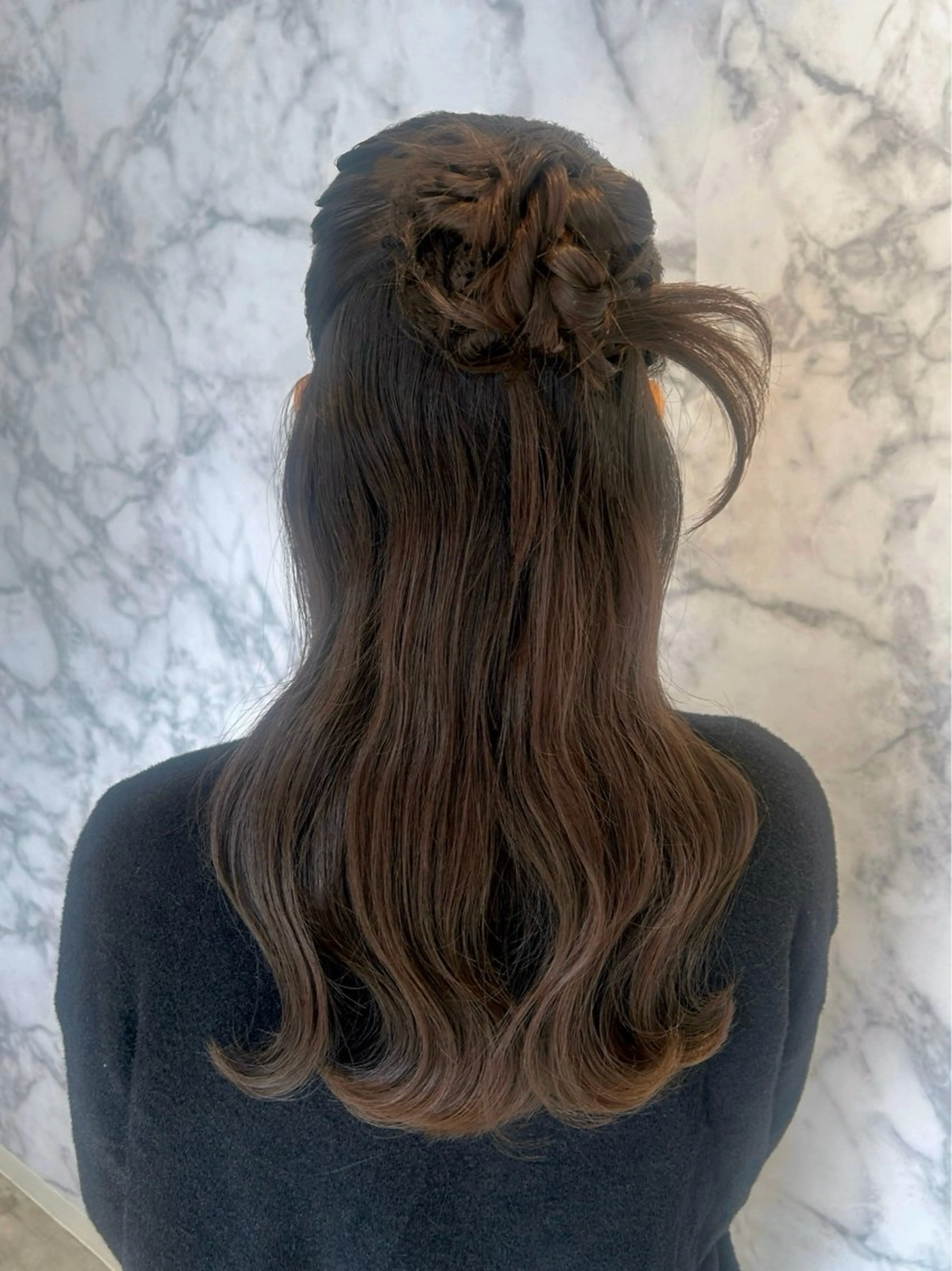 ヘアアレンジ ヘアセット ☁️もえみ︎︎☁️ カラーモデル募集中のヘアスタイル