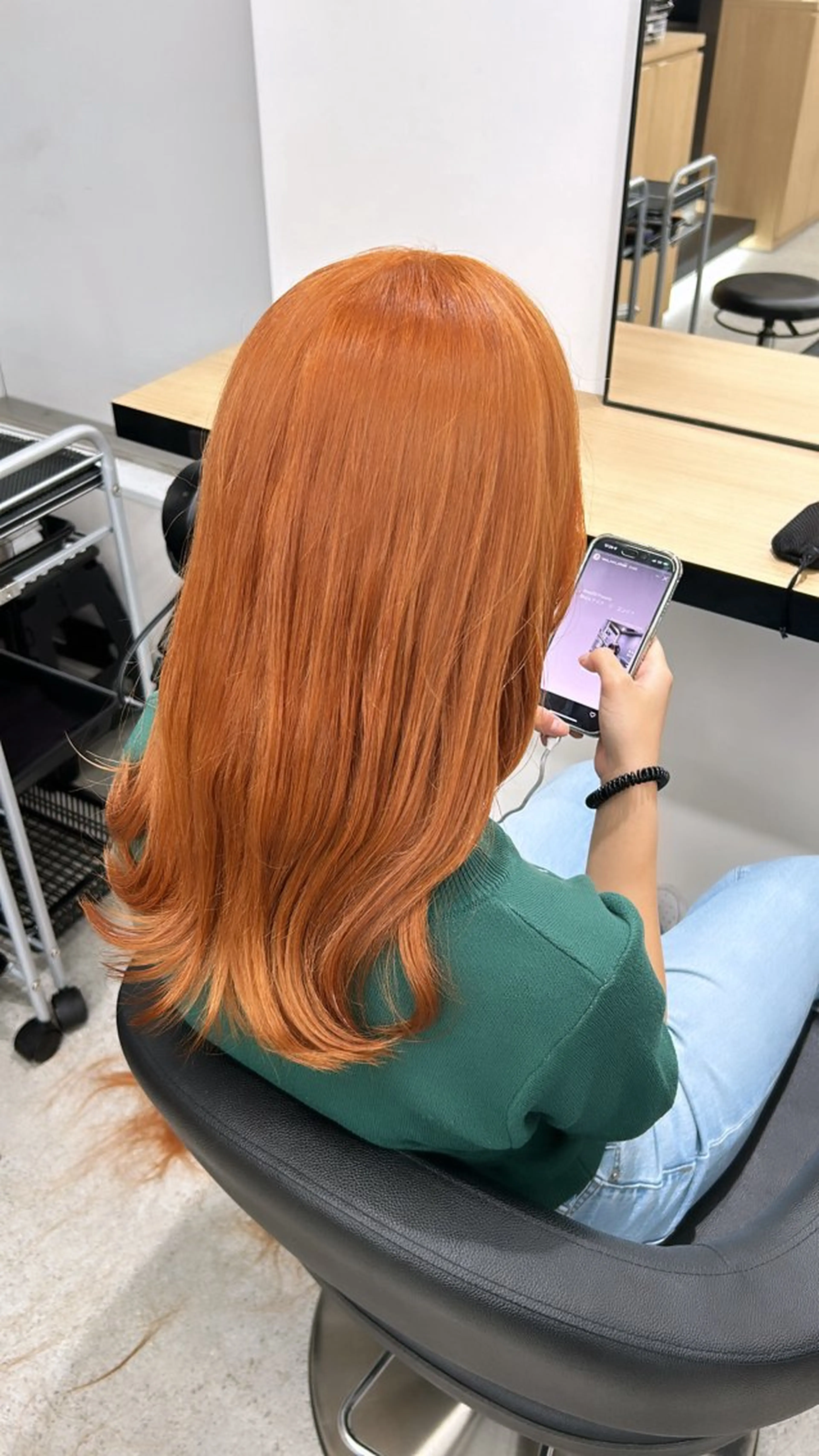 ロング メンズ ヘアカラー トリートメント 艶感ミルクティー🤍 色落ち綺麗🤍ともやのヘアスタイル