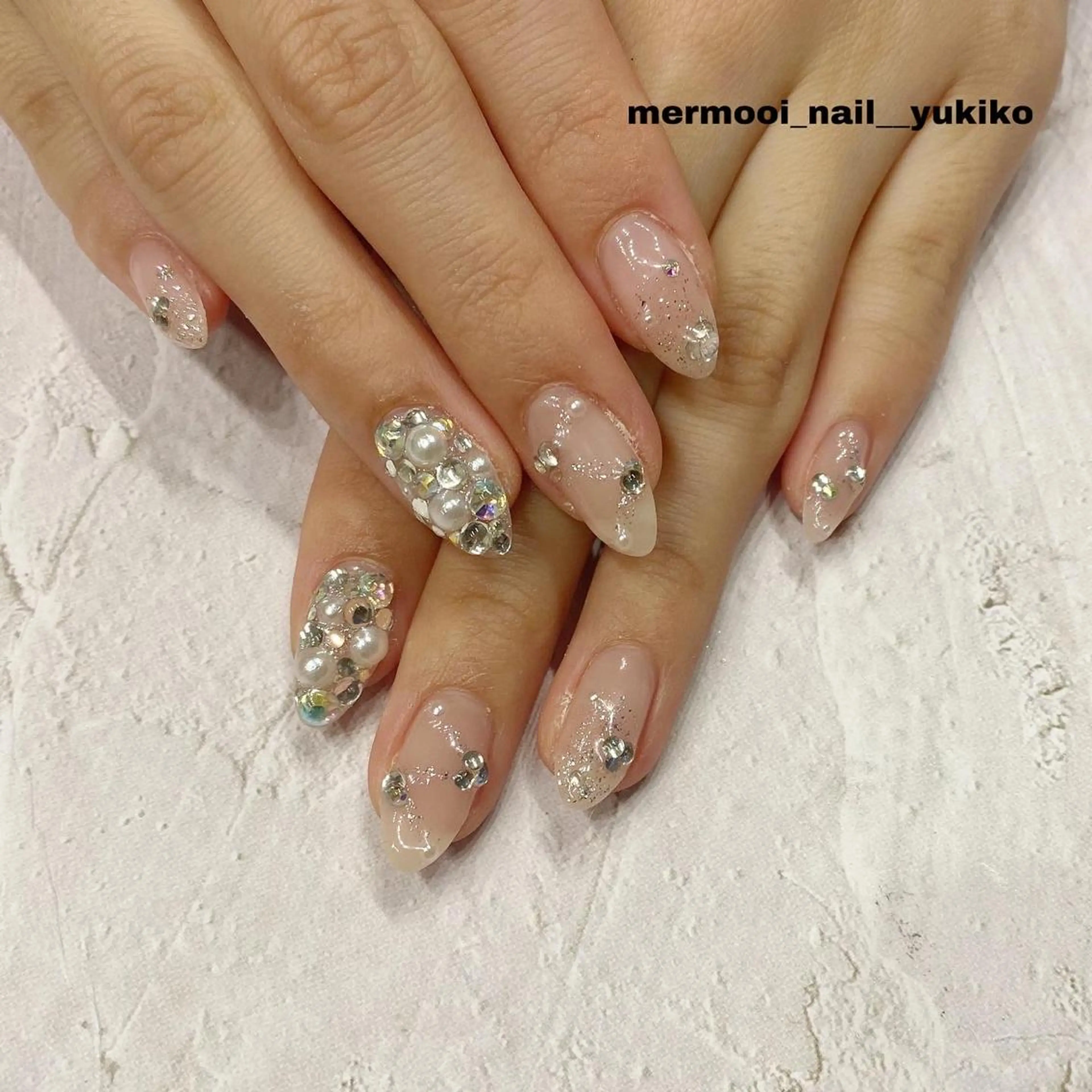 ネイル キラキラネイル ワンカラーネイル ストーンネイル ハンドネイル mermooi nailのネイルデザイン
