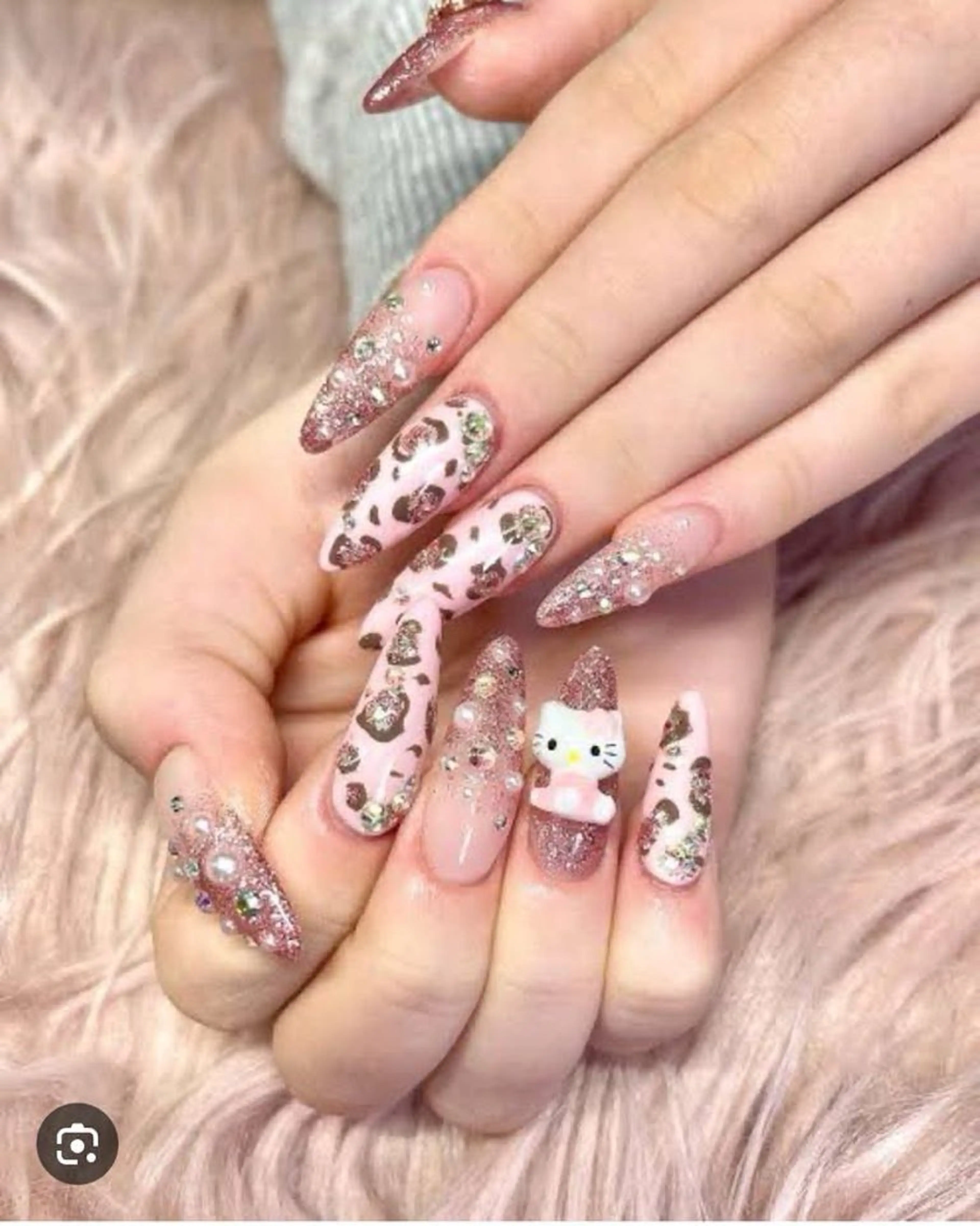 ネイル ハンドネイル Rose Ana.Chuoのネイルデザイン