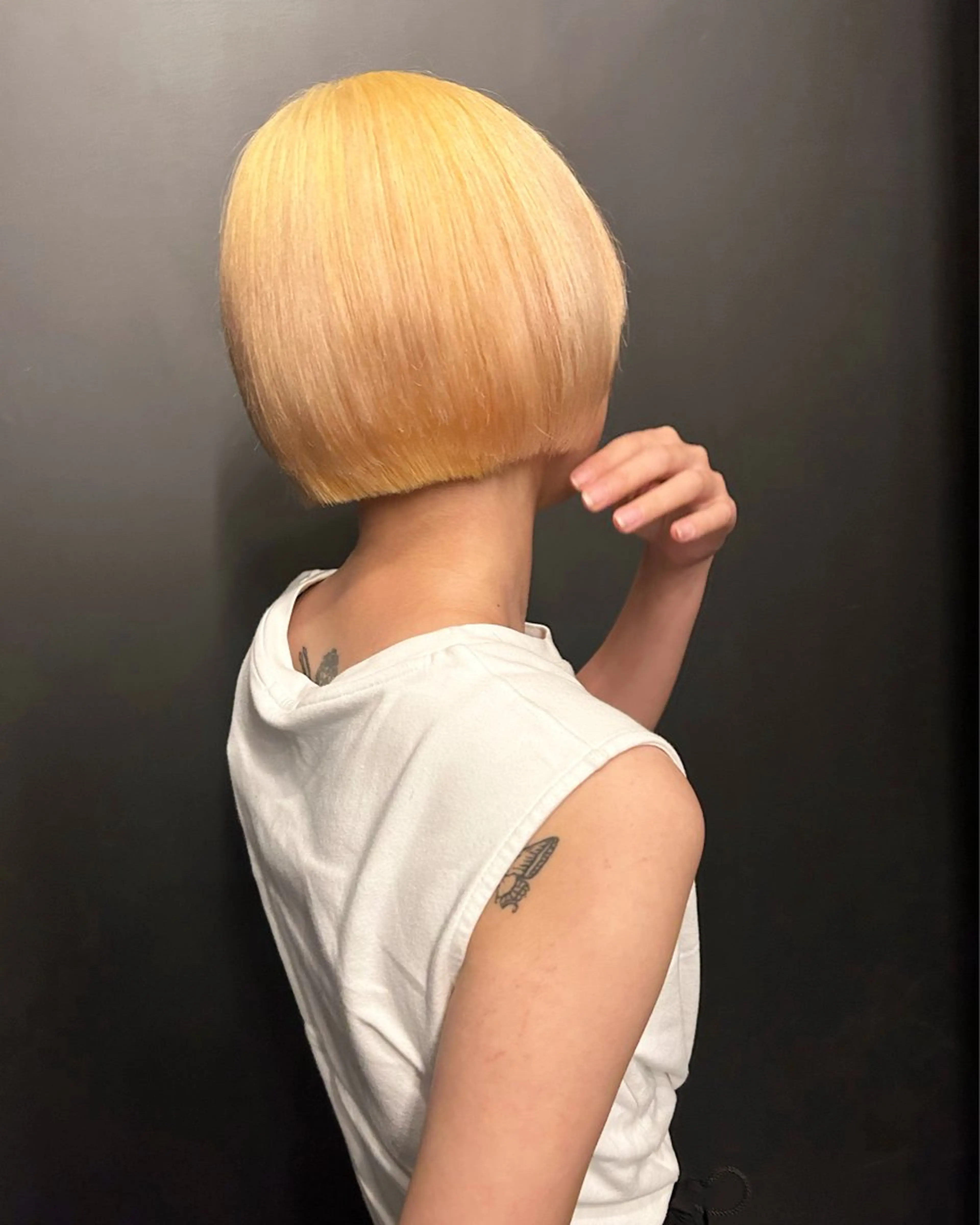 ショート ヘアカラー トリートメント ☘️かわいいハイトー ン☘️nonokaのヘアスタイル