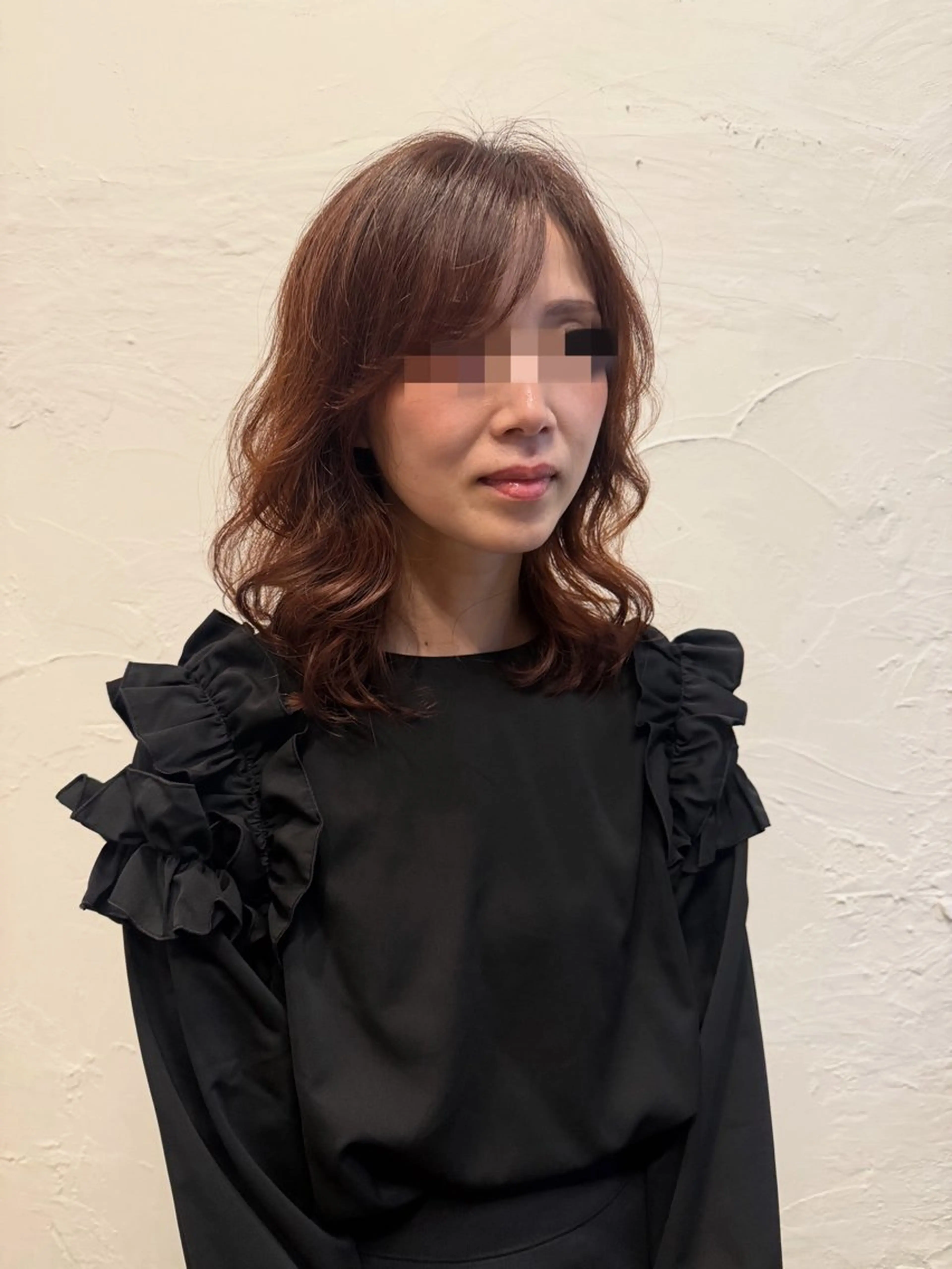 ミディアム ミディアムパーマ ケアカラー レイヤーカット HALB所属・大園 晃のヘアスタイル