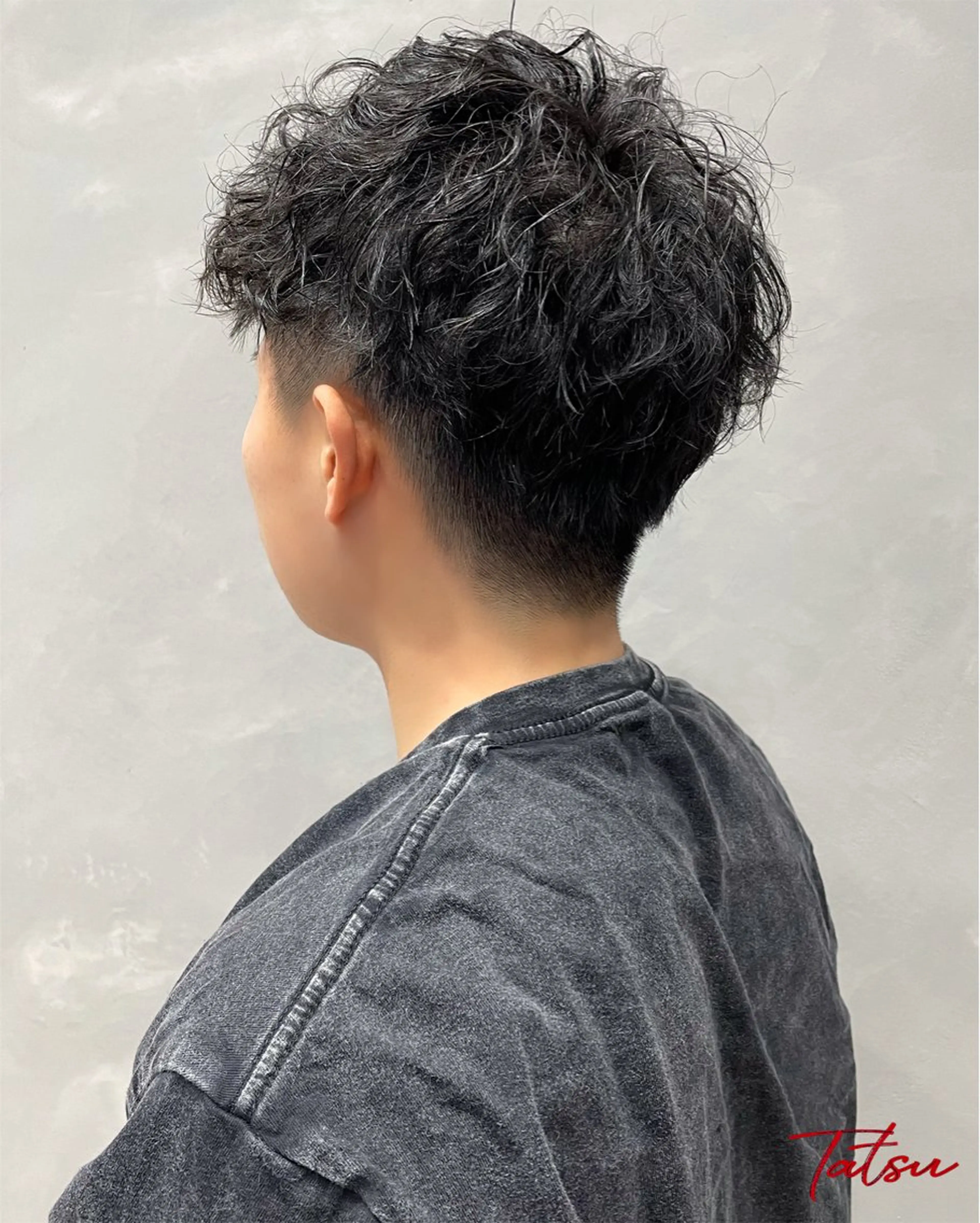 ショート パーマ メンズ カット パーマ Tatsu/newi 大分 ハイトーンのヘアスタイル