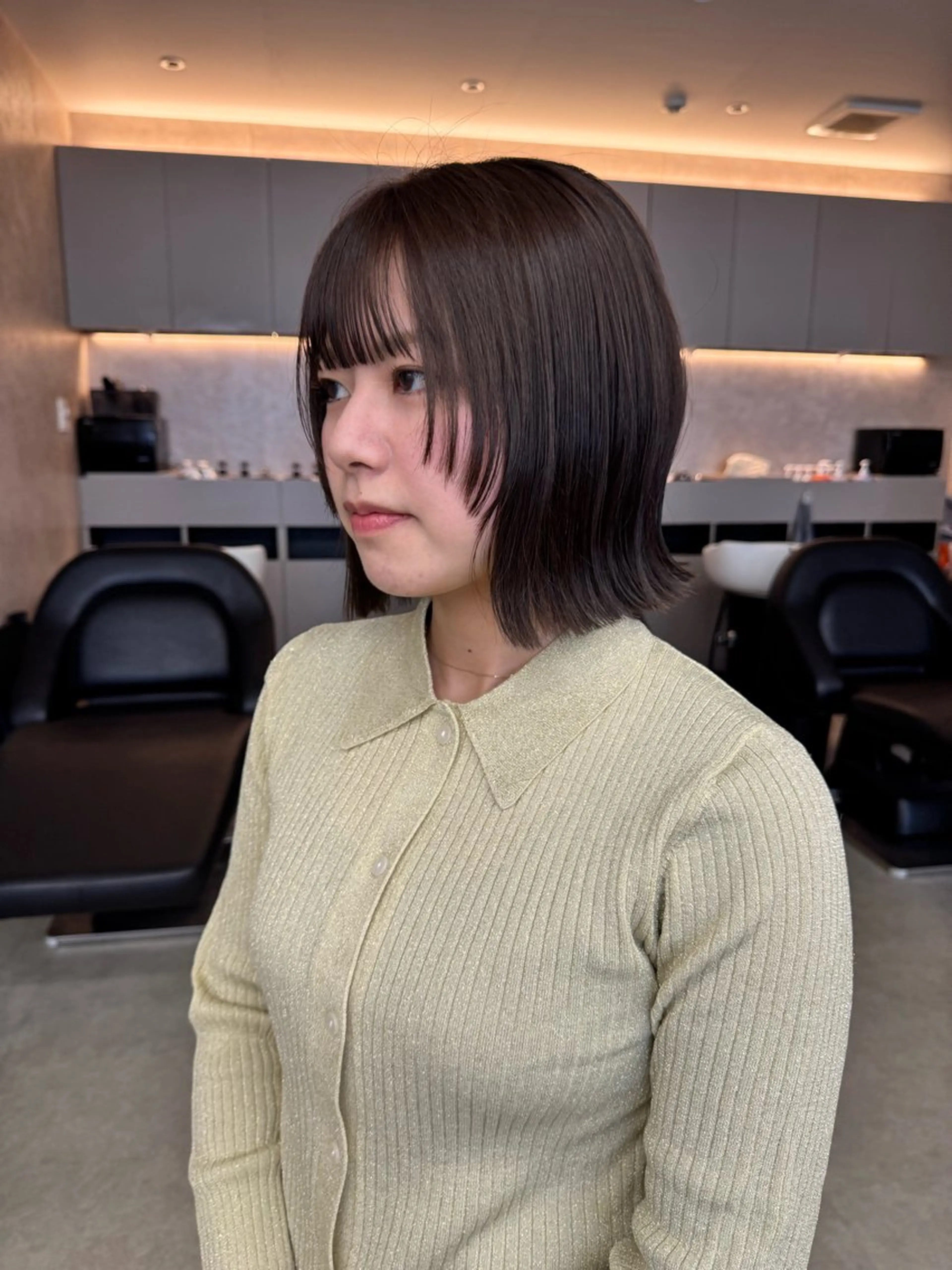 ショート カラー ボブ 顔まわりレイヤー レイヤーカット 小顔カット ボブ美容師💛 AYUMIのヘアスタイル
