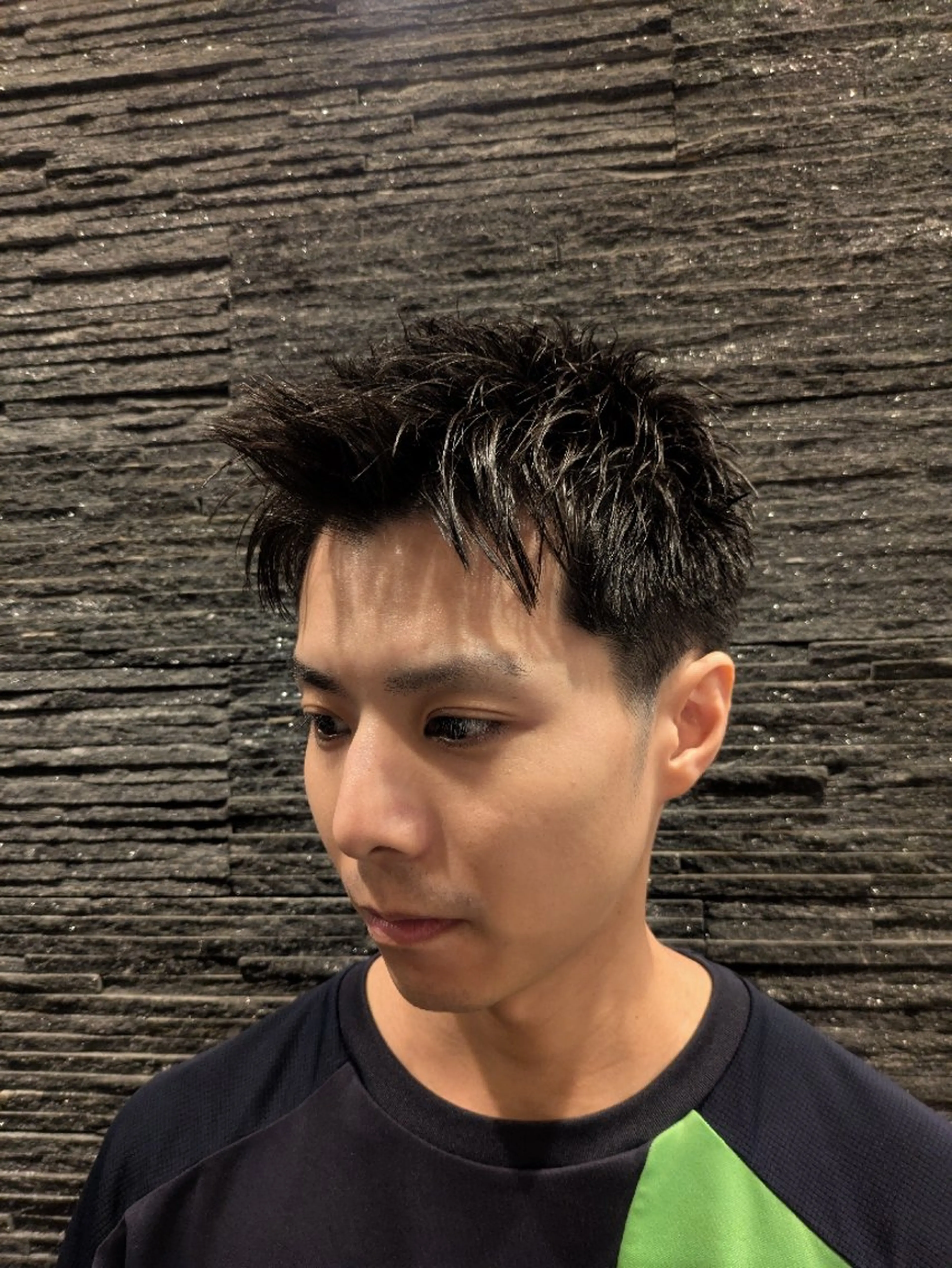 ショート 髙司 哲伸のヘアスタイル