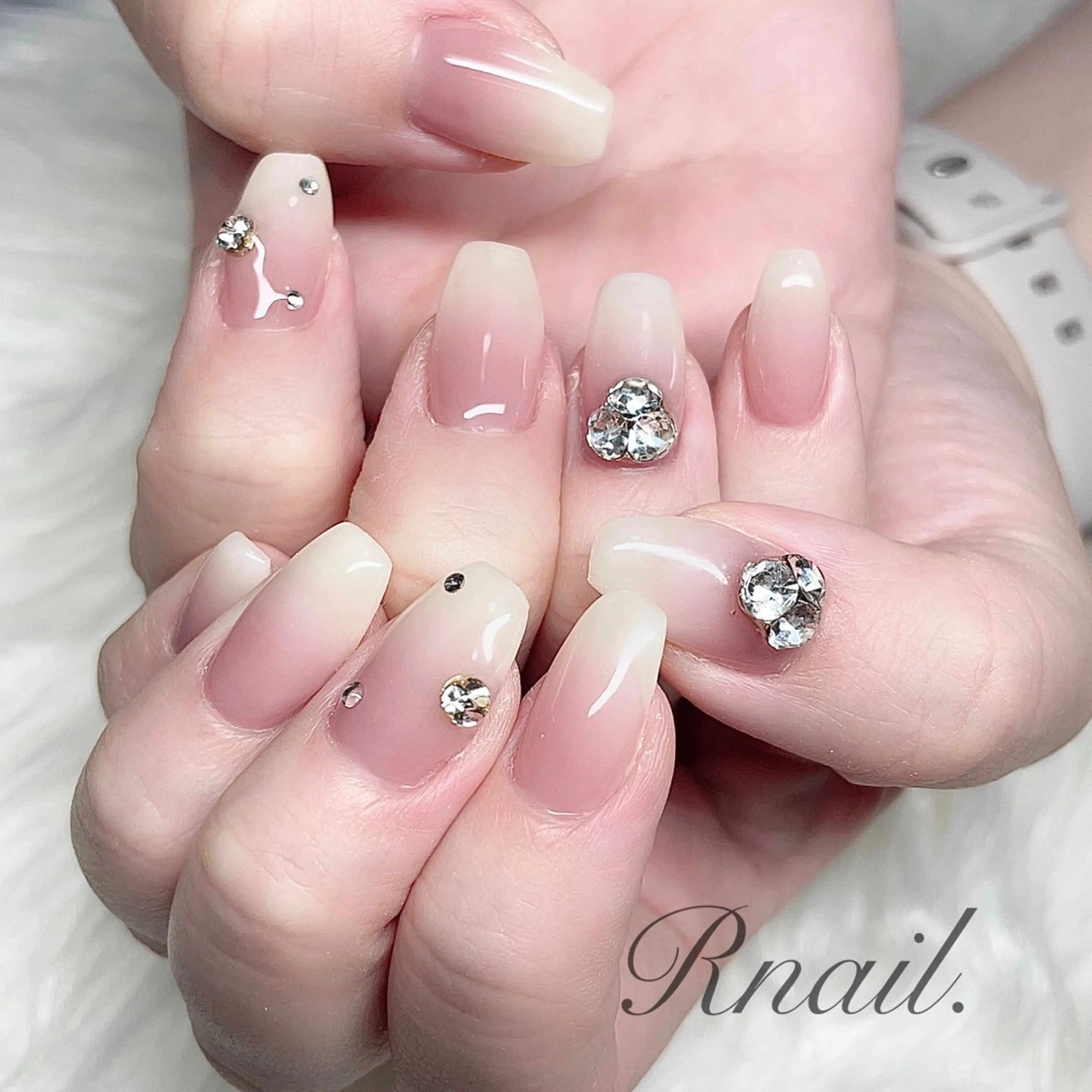 ネイル R nail.のネイルデザイン