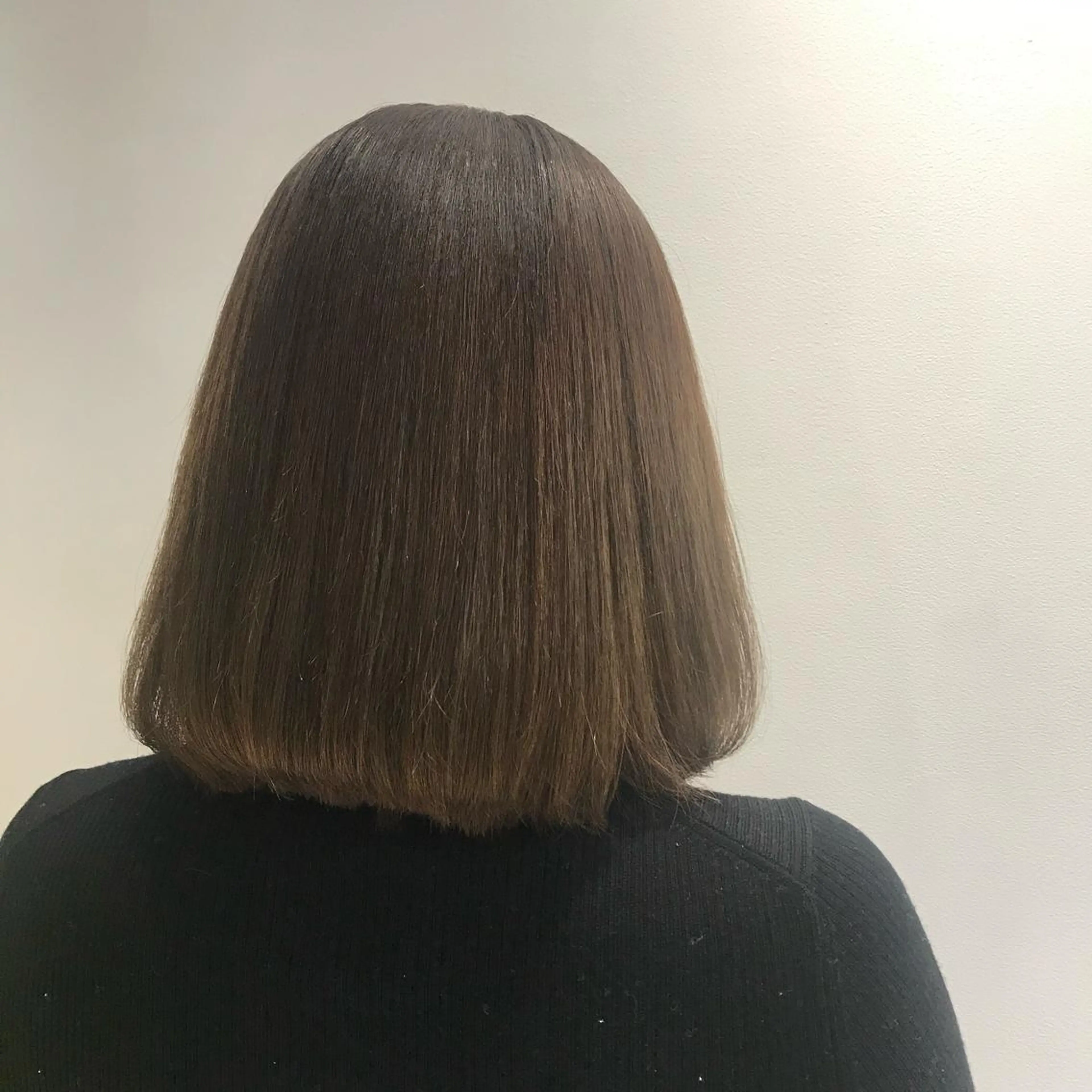ミディアム パーマ くせ毛 トリートメント ストレートパーマ apish 夏琳のヘアスタイル