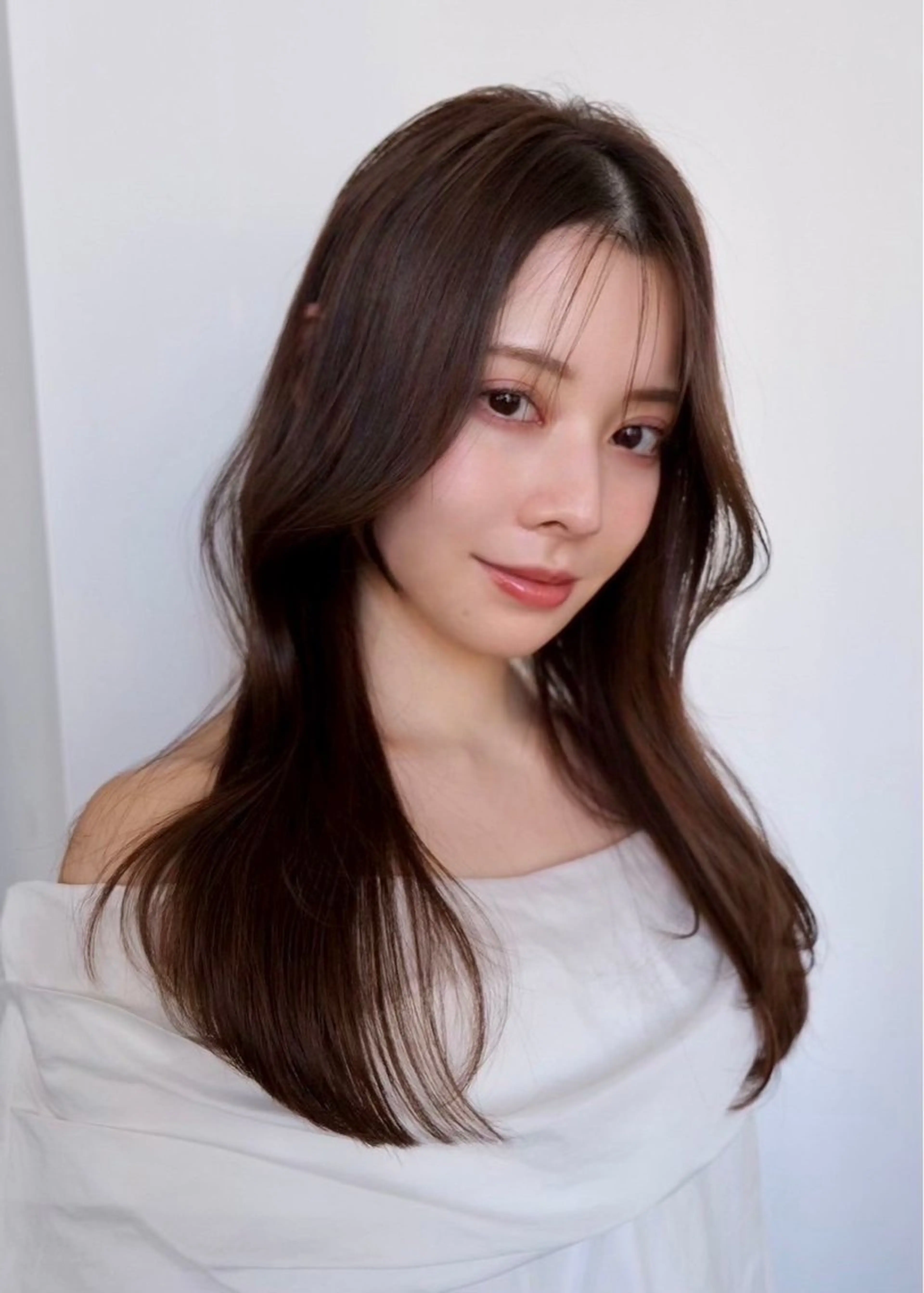 ロング カラー パーマ ヘアアレンジ 顔まわりレイヤー レイヤーカット ロング トリートメント SHEA.学芸大学所属・一箭 恵梧/ロングヘアのヘアスタイル