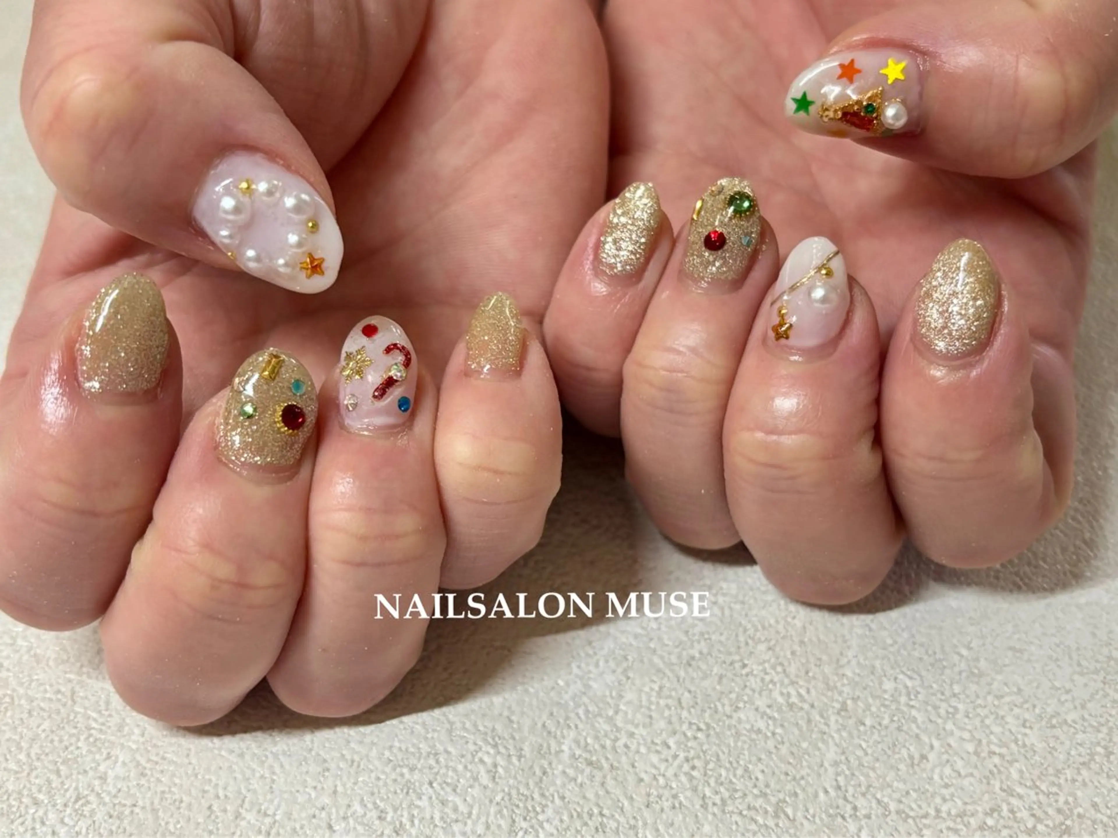 ネイル ジェルネイル ゴールド マグネットネイル ワンカラーネイル パラジェル Nail Salon MUSE    Aiのネイルデザイン