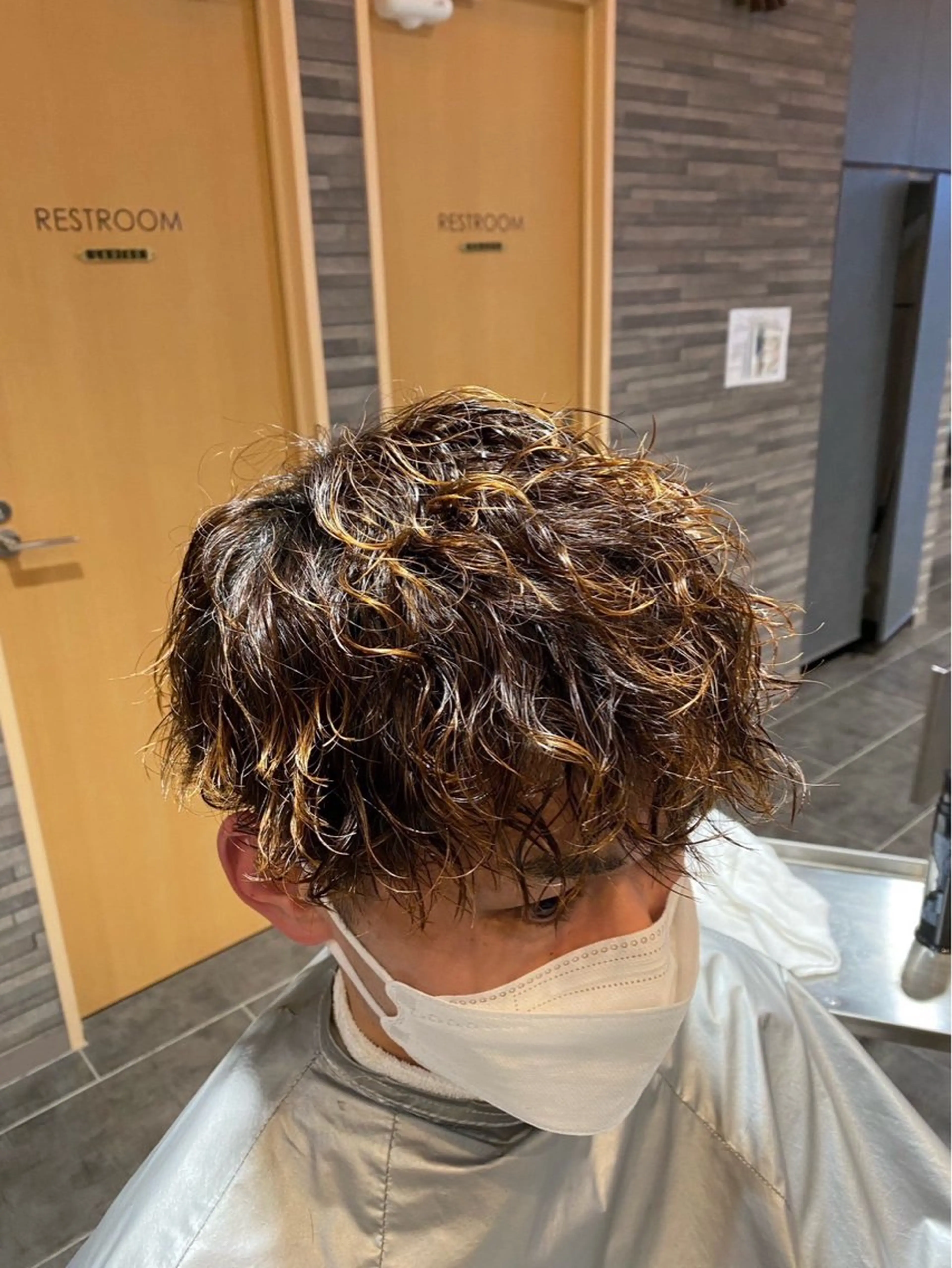 ショート パーマ メンズ カット パーマ ツヤ髪の匠 山本晃太のヘアスタイル