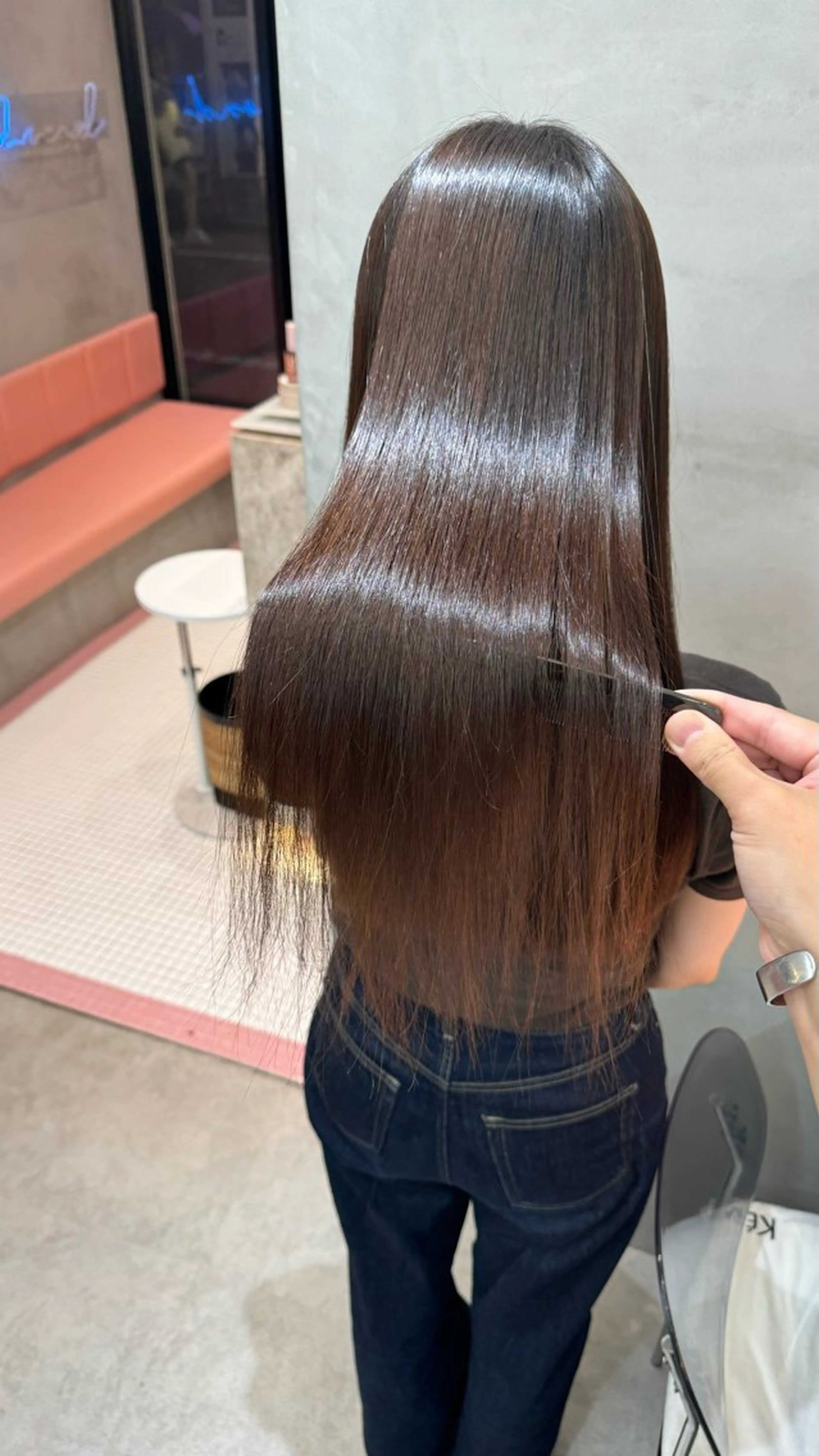 ロング 縮毛矯正 トリートメント Lond polaire所属・レイヤー/艶髪 縮毛矯正🌱  赤石のヘアスタイル