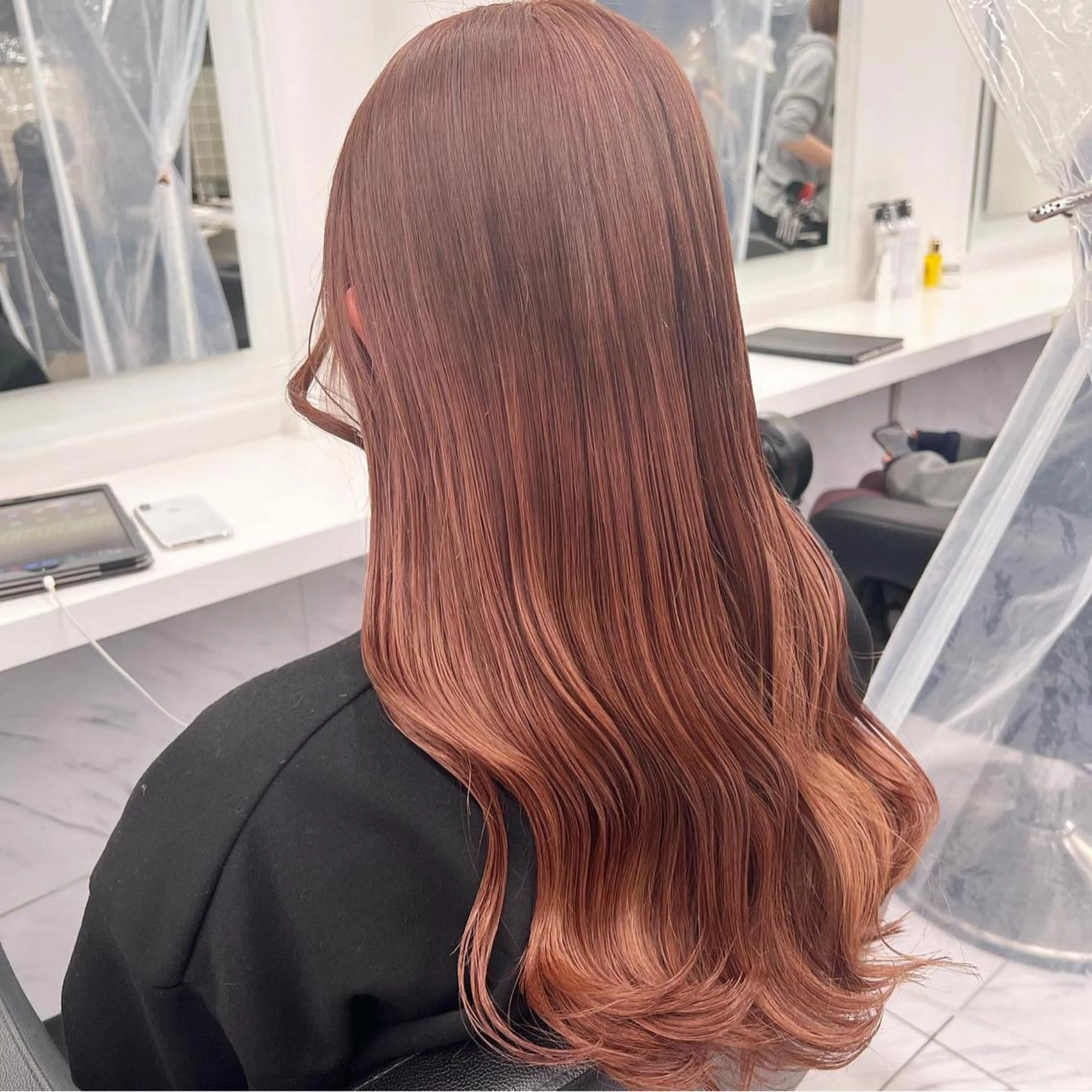セミロング パーマ ヘアアレンジ メンズ マツエク・マツパ ヘアカラー トリートメント ヘッドスパ ヘアセット 韓国風ベージュ🤎 赤みなし🌿横浜🤎のヘアスタイル