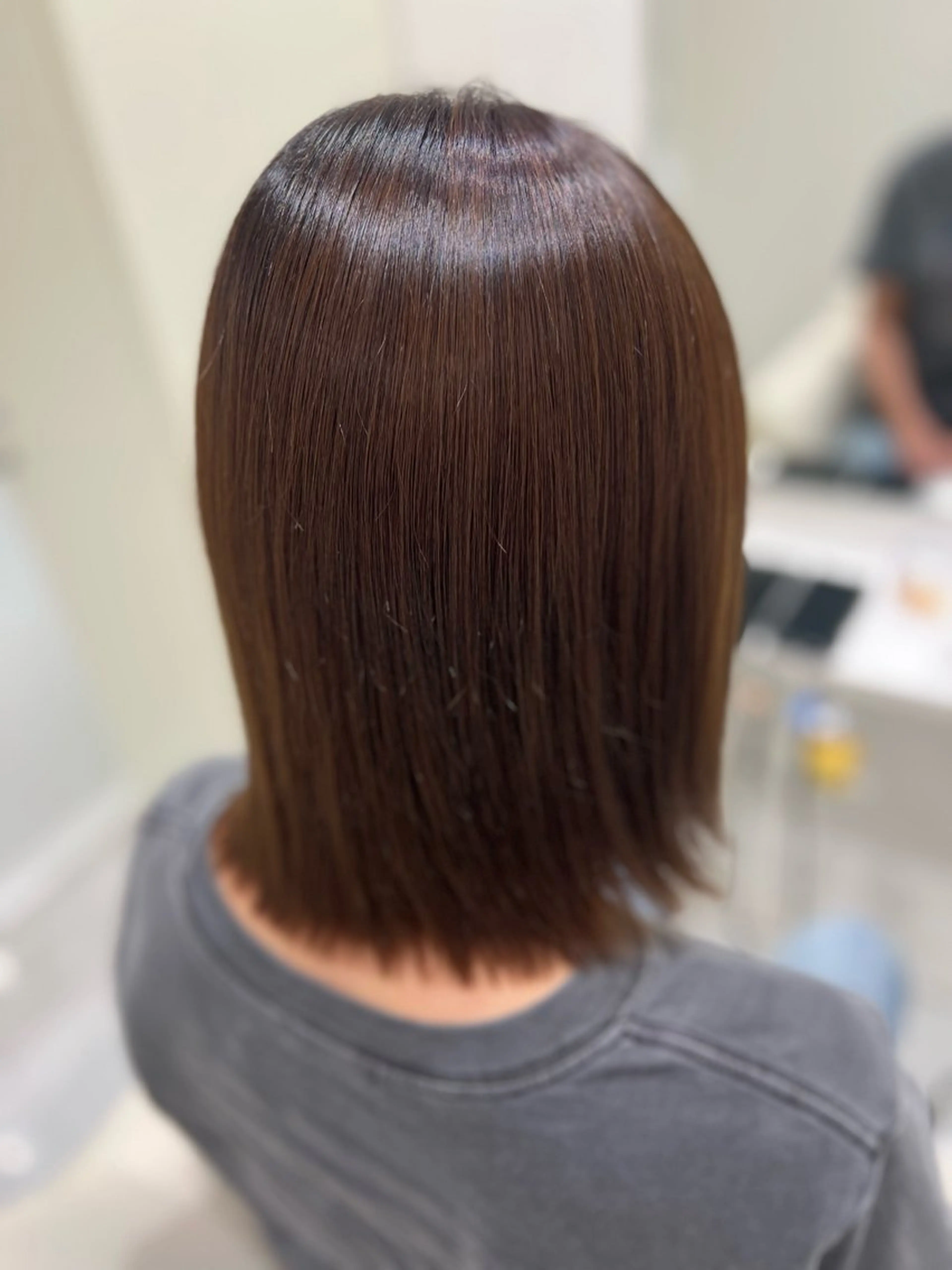 ミディアム カット ヘアカラー 縮毛矯正 島袋 太樹のヘアスタイル