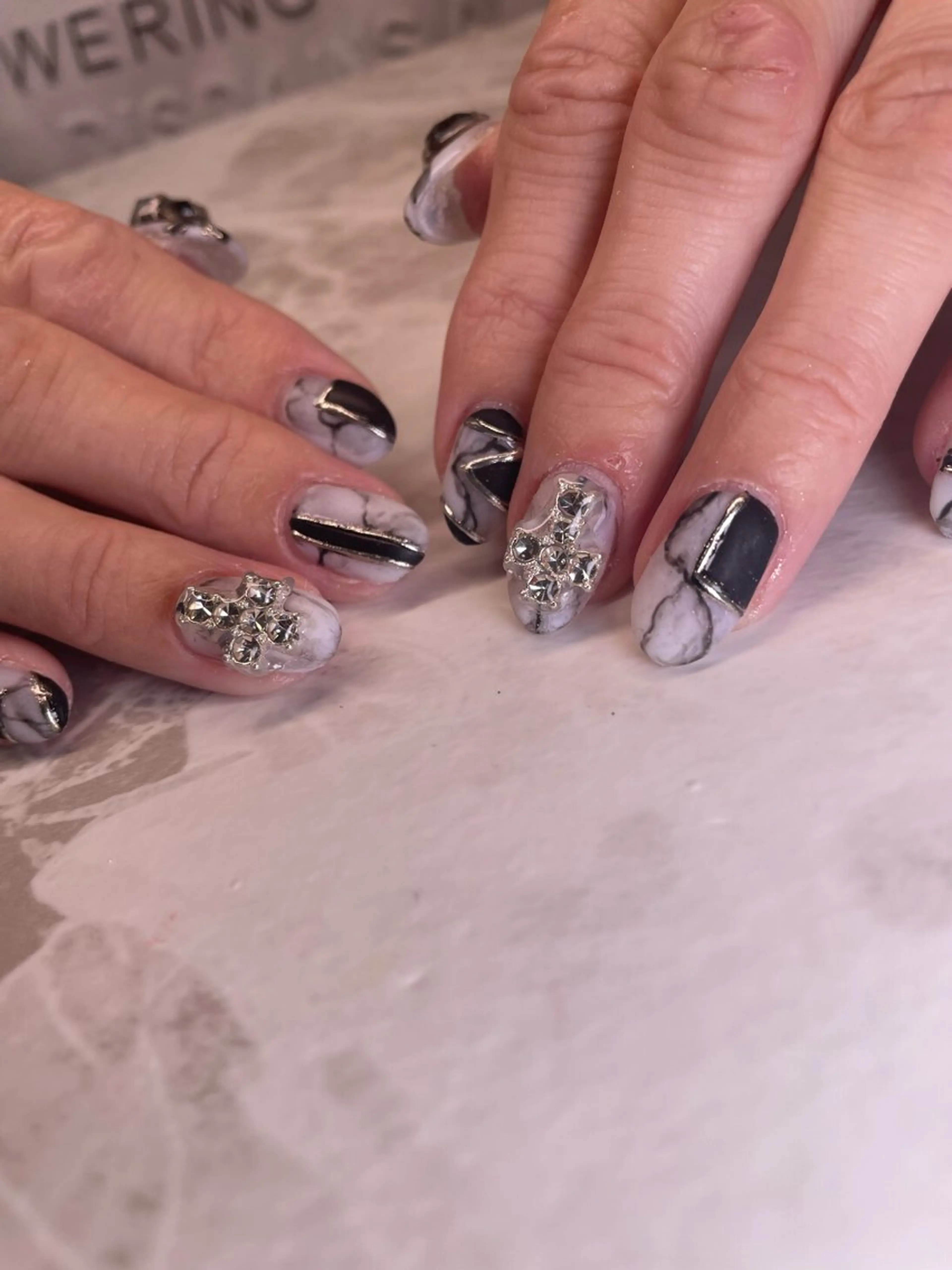 ネイル ハンドネイル YOUTH nails waxing所属・YOUTH natsumiのネイルデザイン