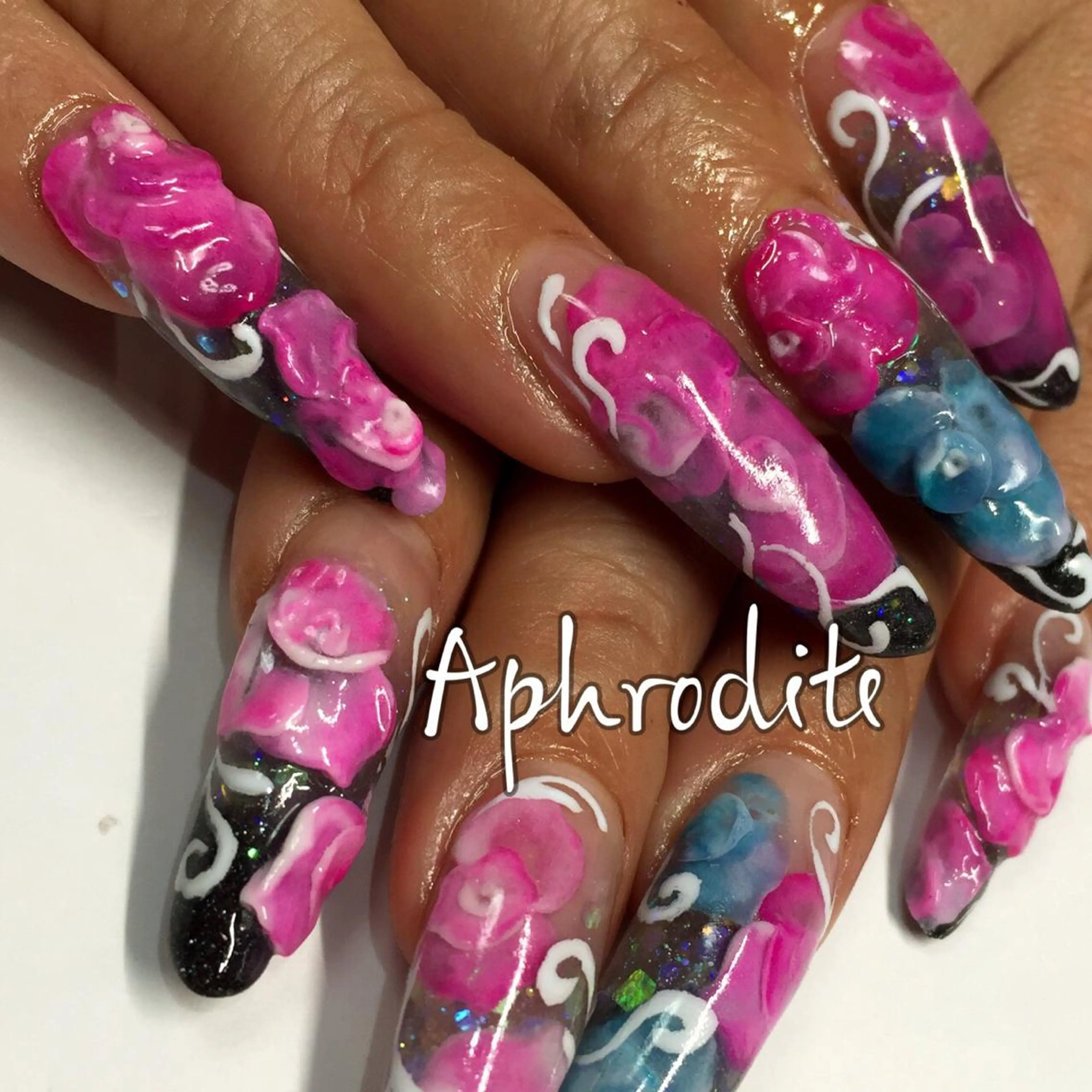 ネイル アートネイル APHRODITE Nagisaのネイルデザイン