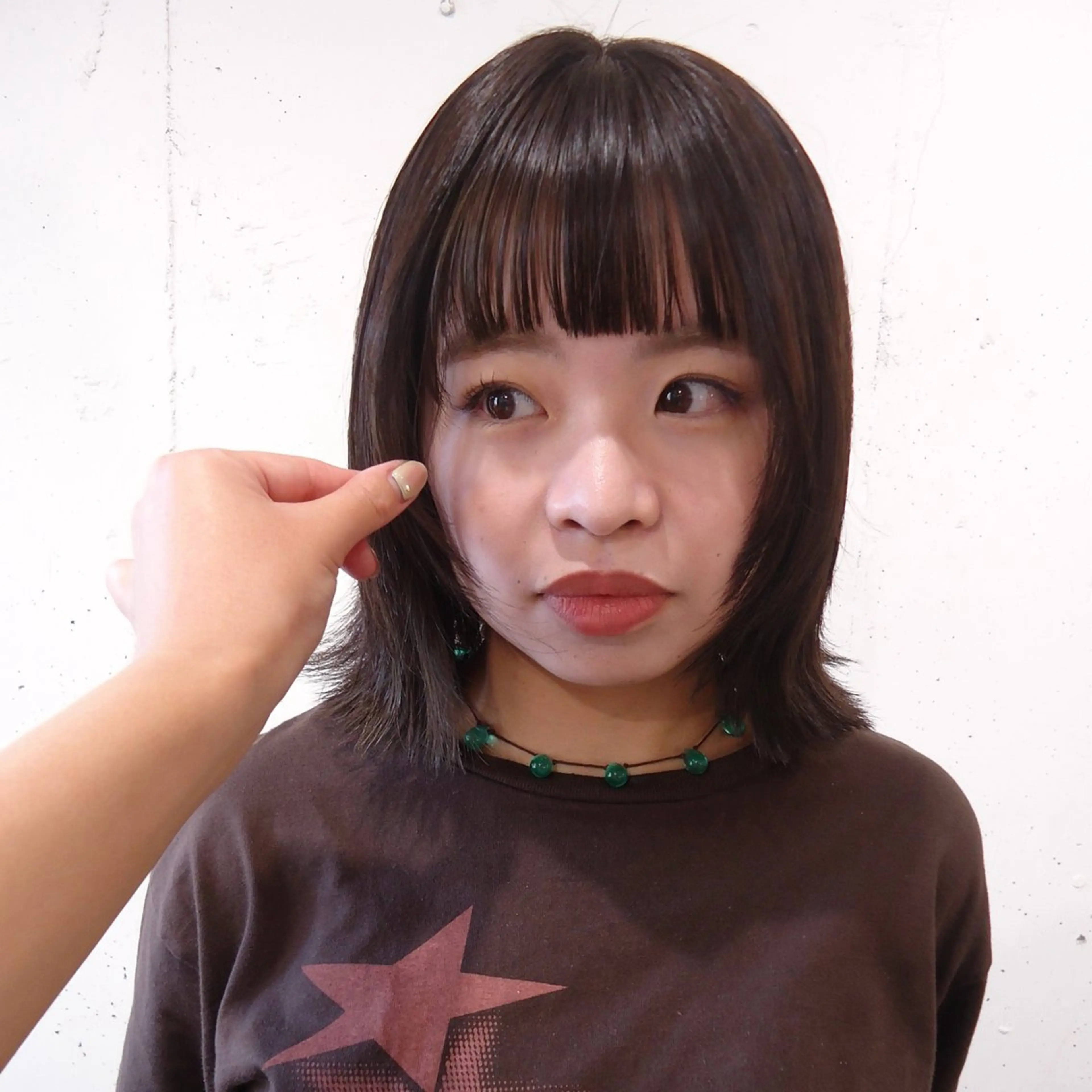 ショート カラー WATER所属・SAKI 🪽 ハイトーンのヘアスタイル