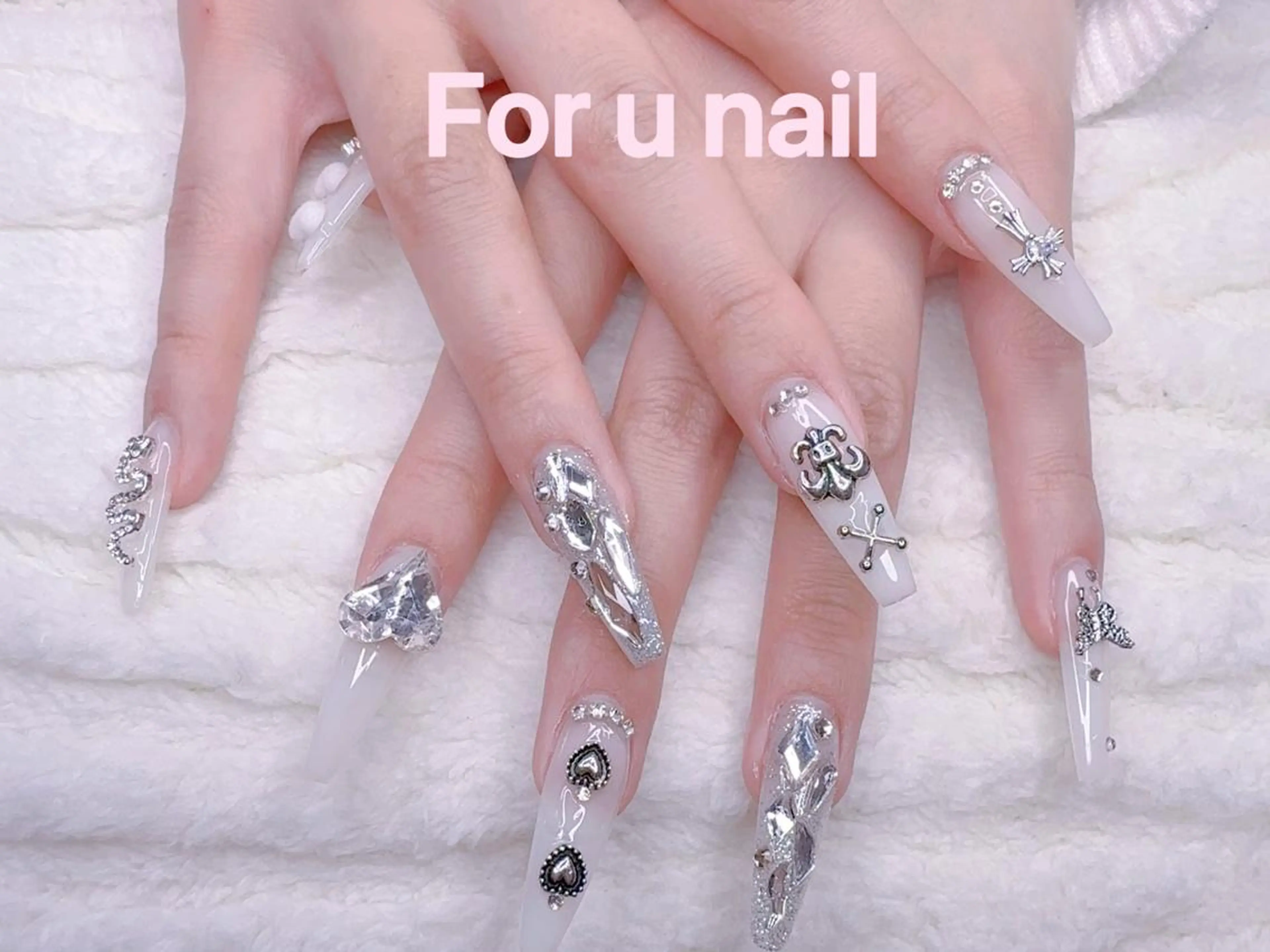 ネイル 成人式 韓国ネイル オフィスネイル ハンドネイル ハンドケア For U nail スカルプ専門店のネイルデザイン