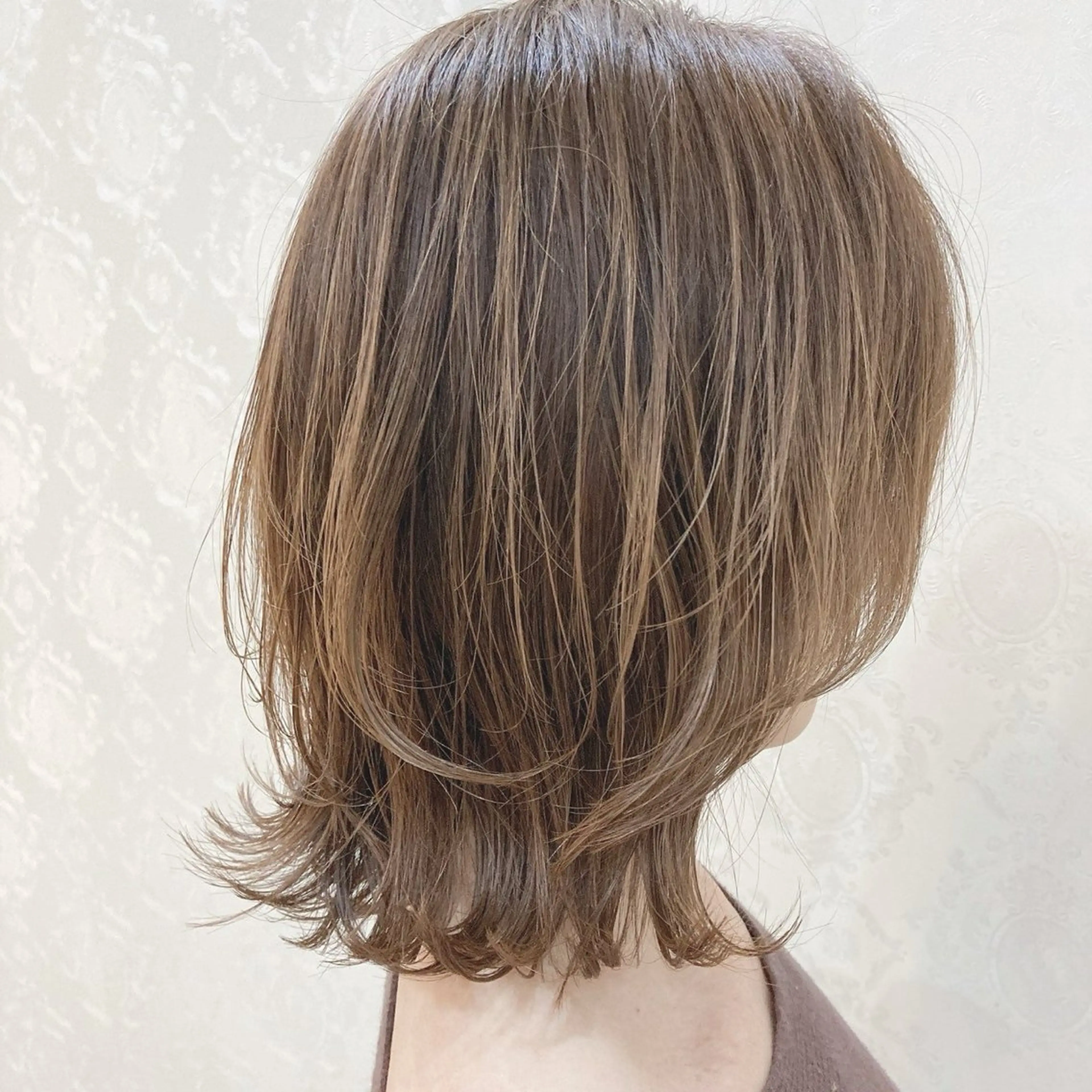 ミディアム ヘアカラー ミツイシ ユウワのヘアスタイル