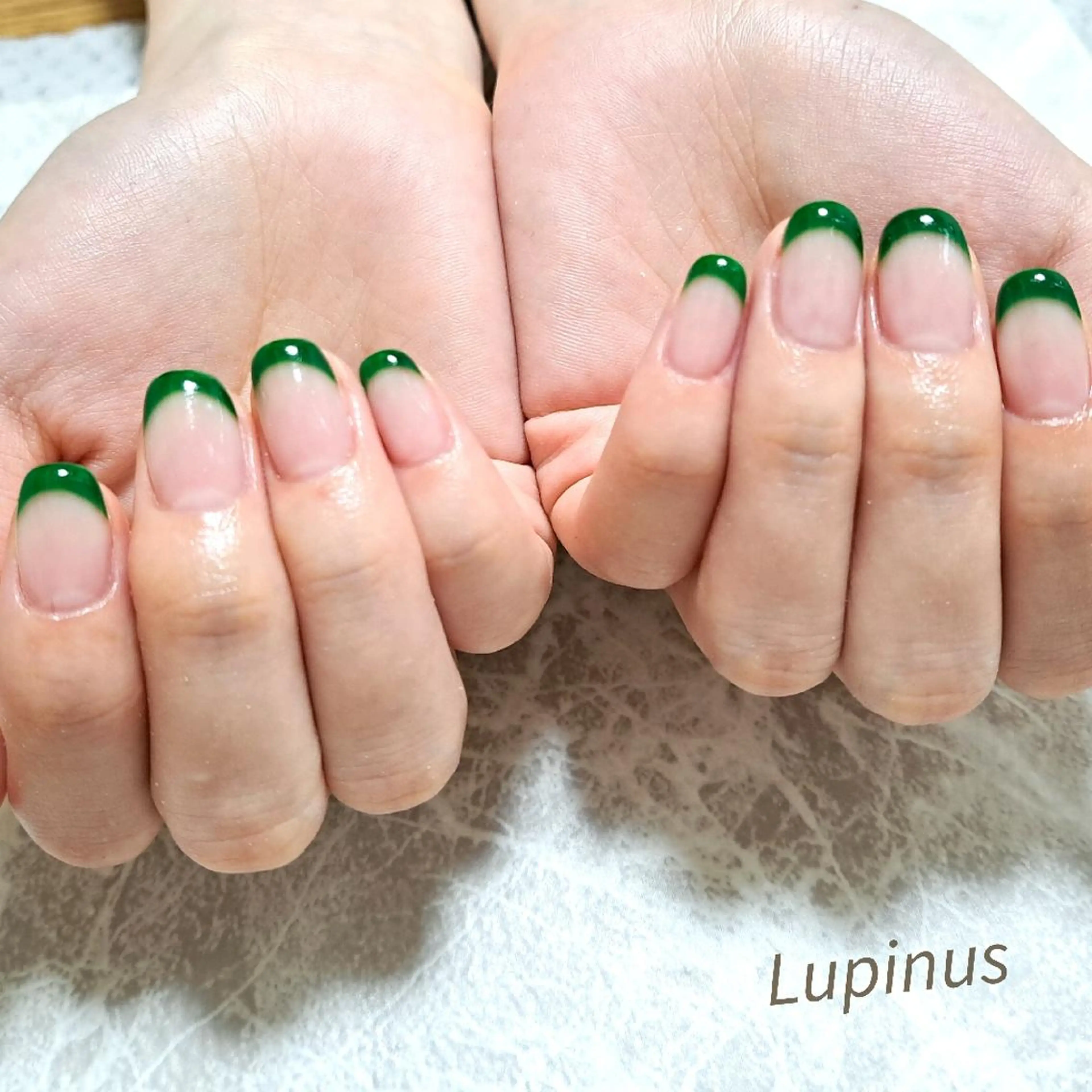 ネイル フレンチネイル Lupinus所属・Lupinus ルピナスのネイルデザイン