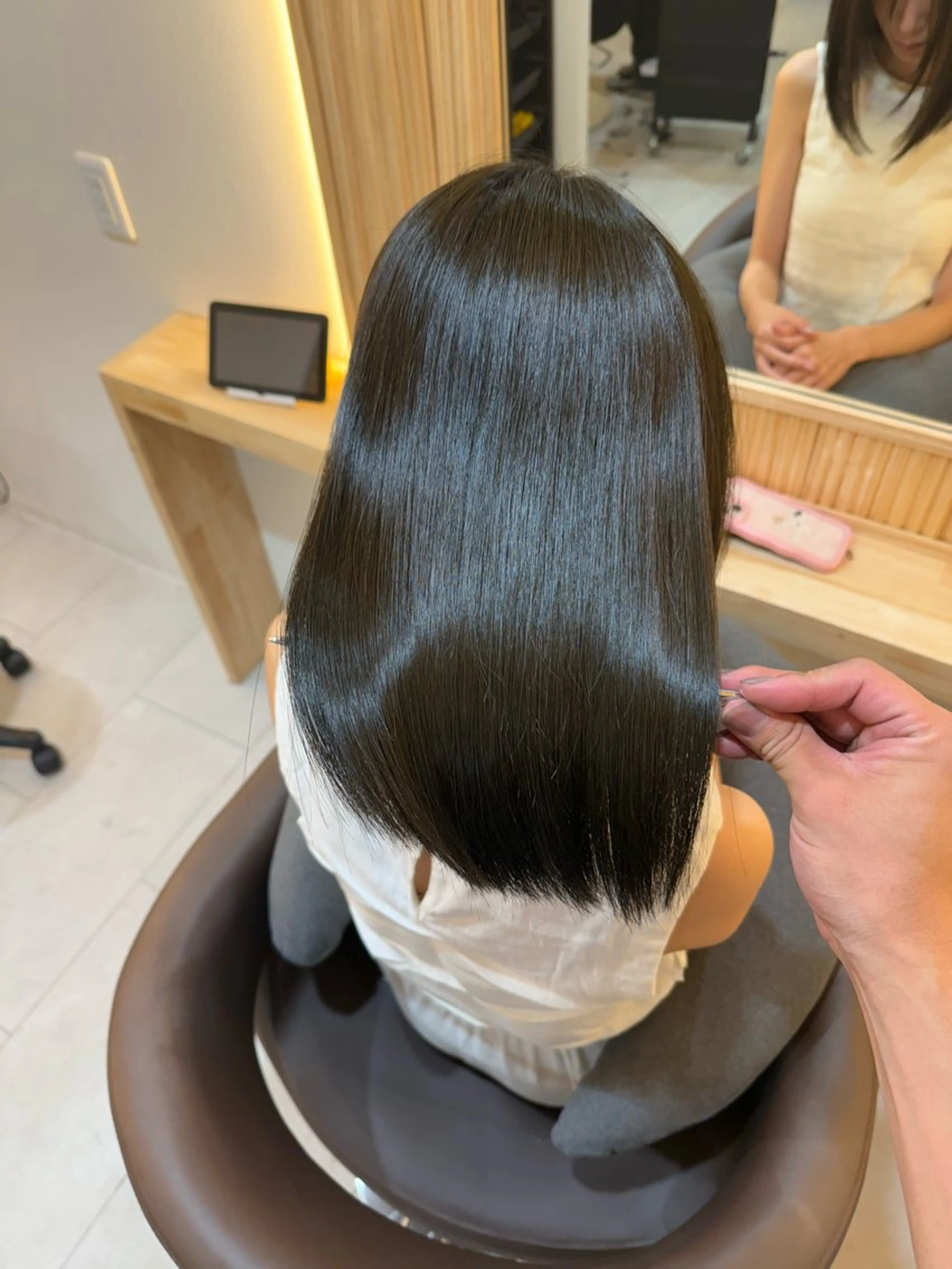 ミディアム 髪質改善 ヘアカラー トリートメント attrait南堀江所属・絹髪職人 KAISEI艶髪のヘアスタイル