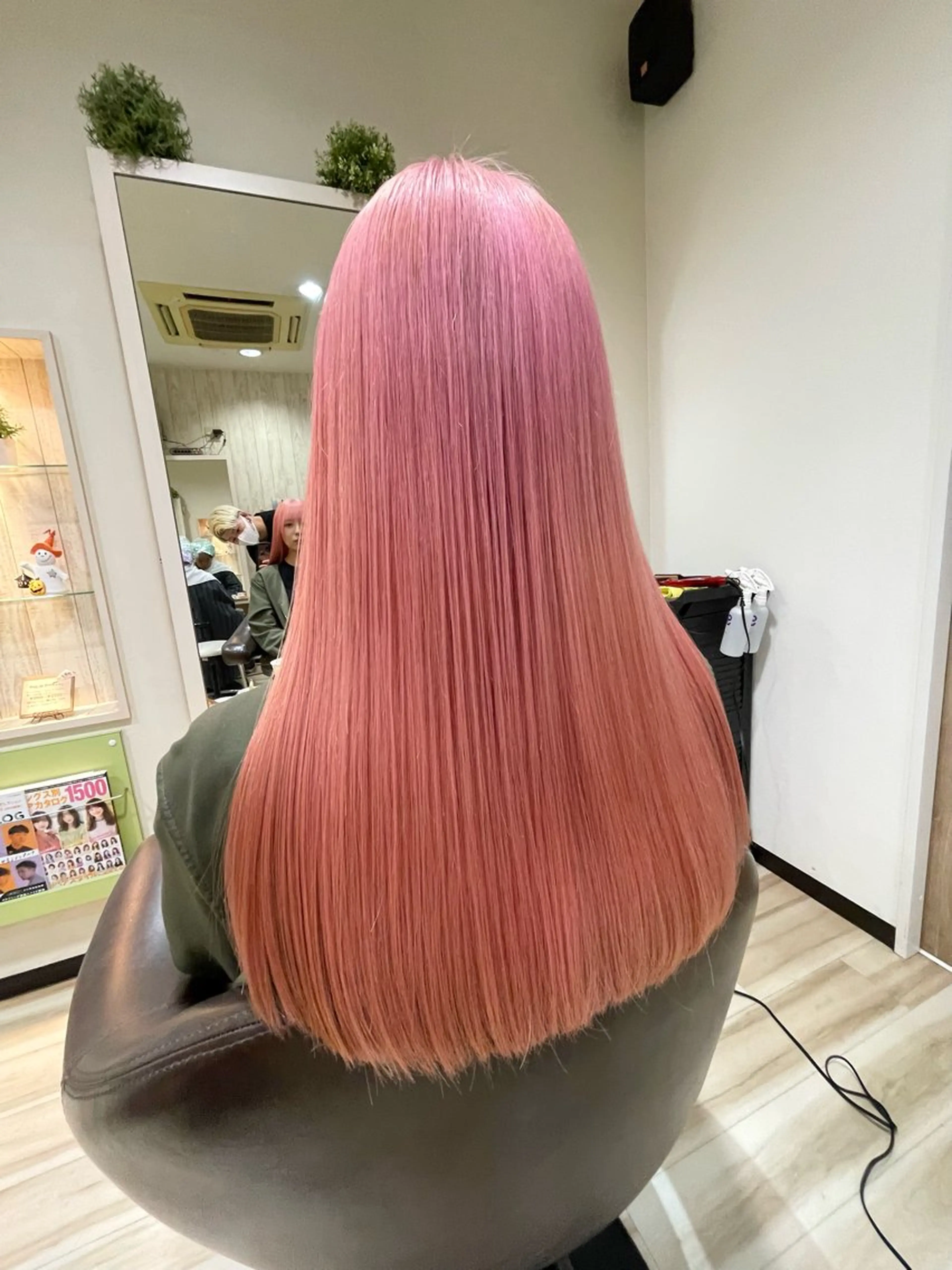 ロング カラー ブリーチ ピンクカラー 🌈派手髪ハイトーン 🌈鈴木亮太🌈のヘアスタイル