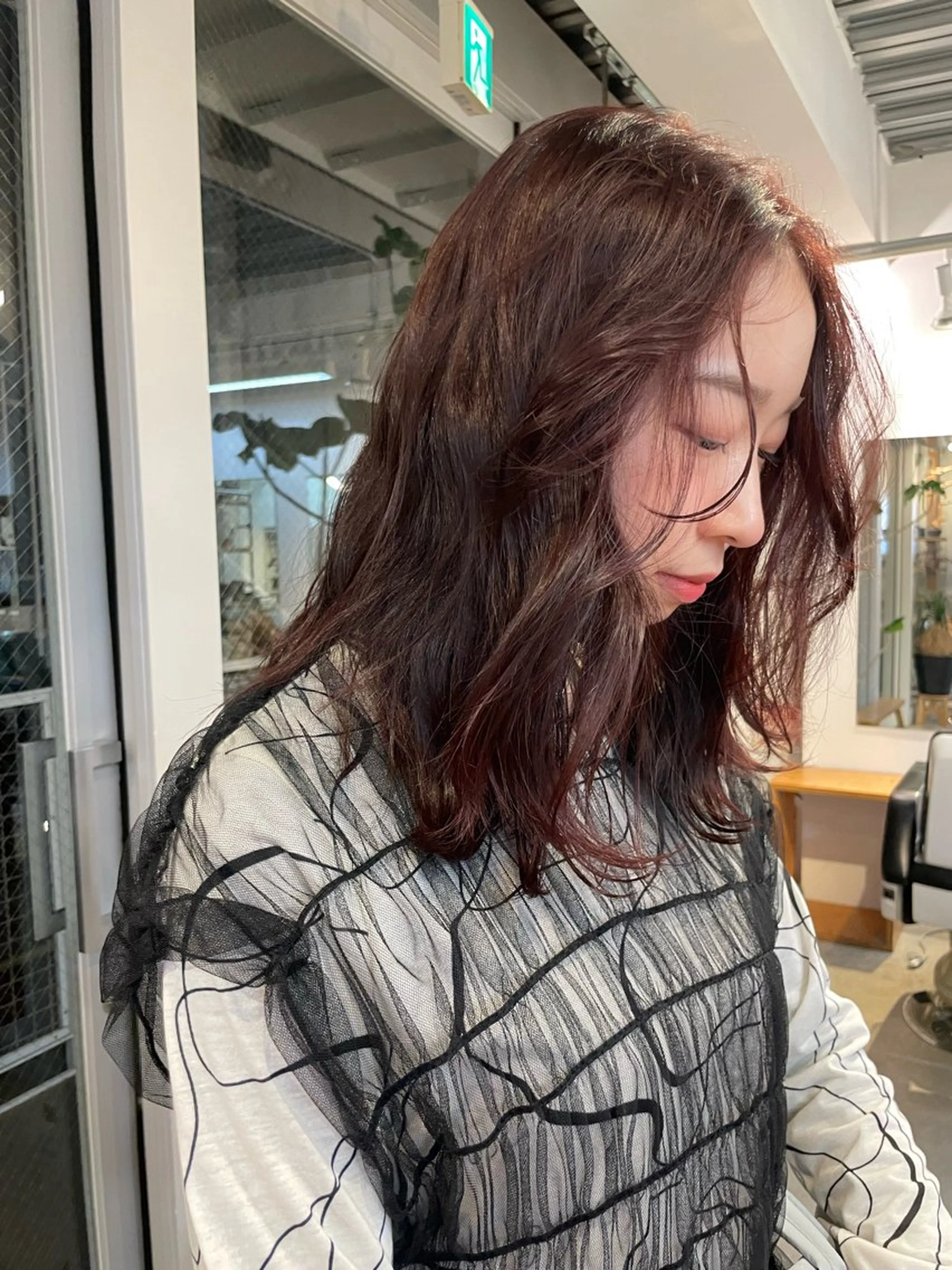 ミディアム ミディアムパーマ くせ毛 パーマ cyez rinkaのヘアスタイル