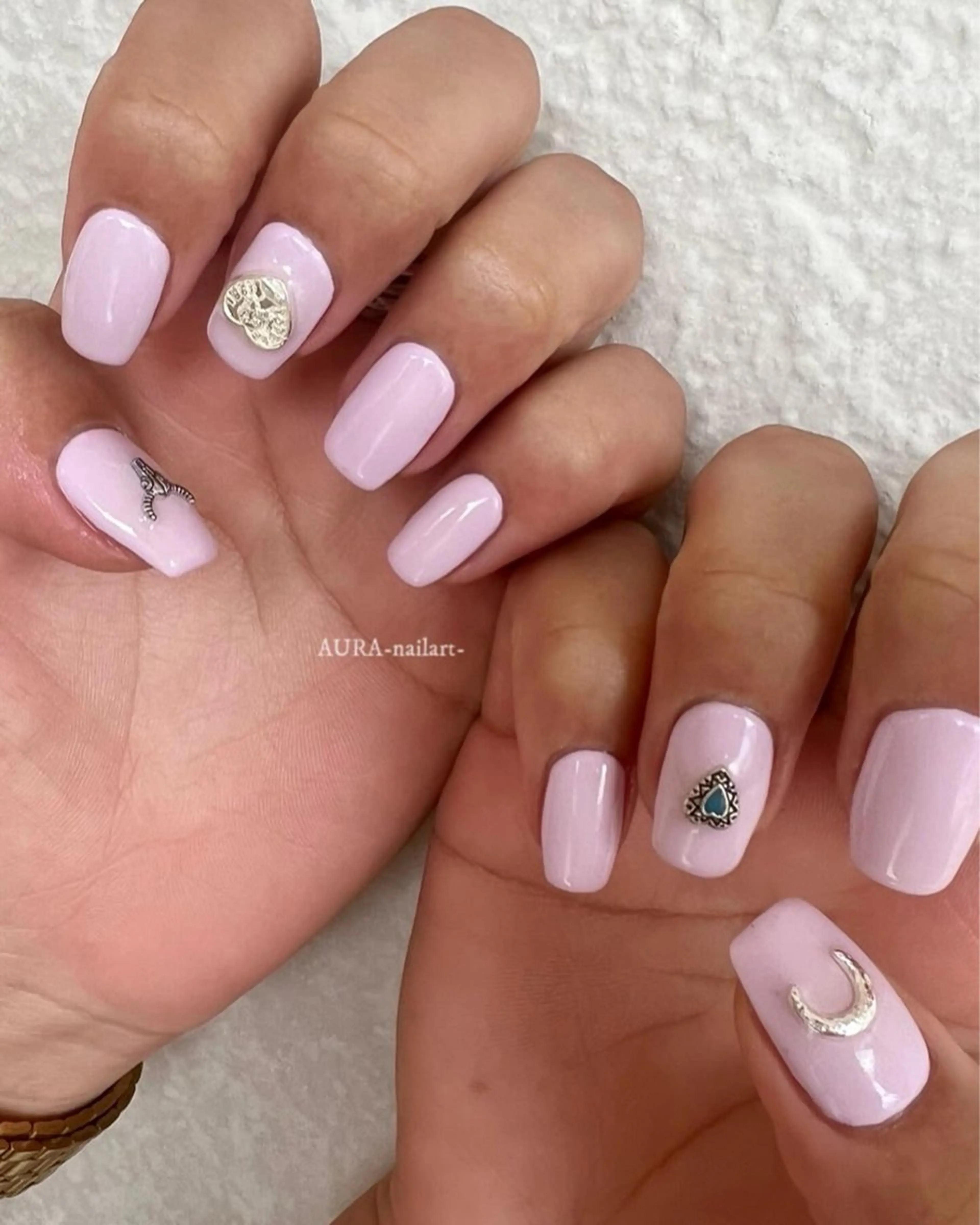 ネイル ハンドネイル フットネイル AURA nailartのネイルデザイン