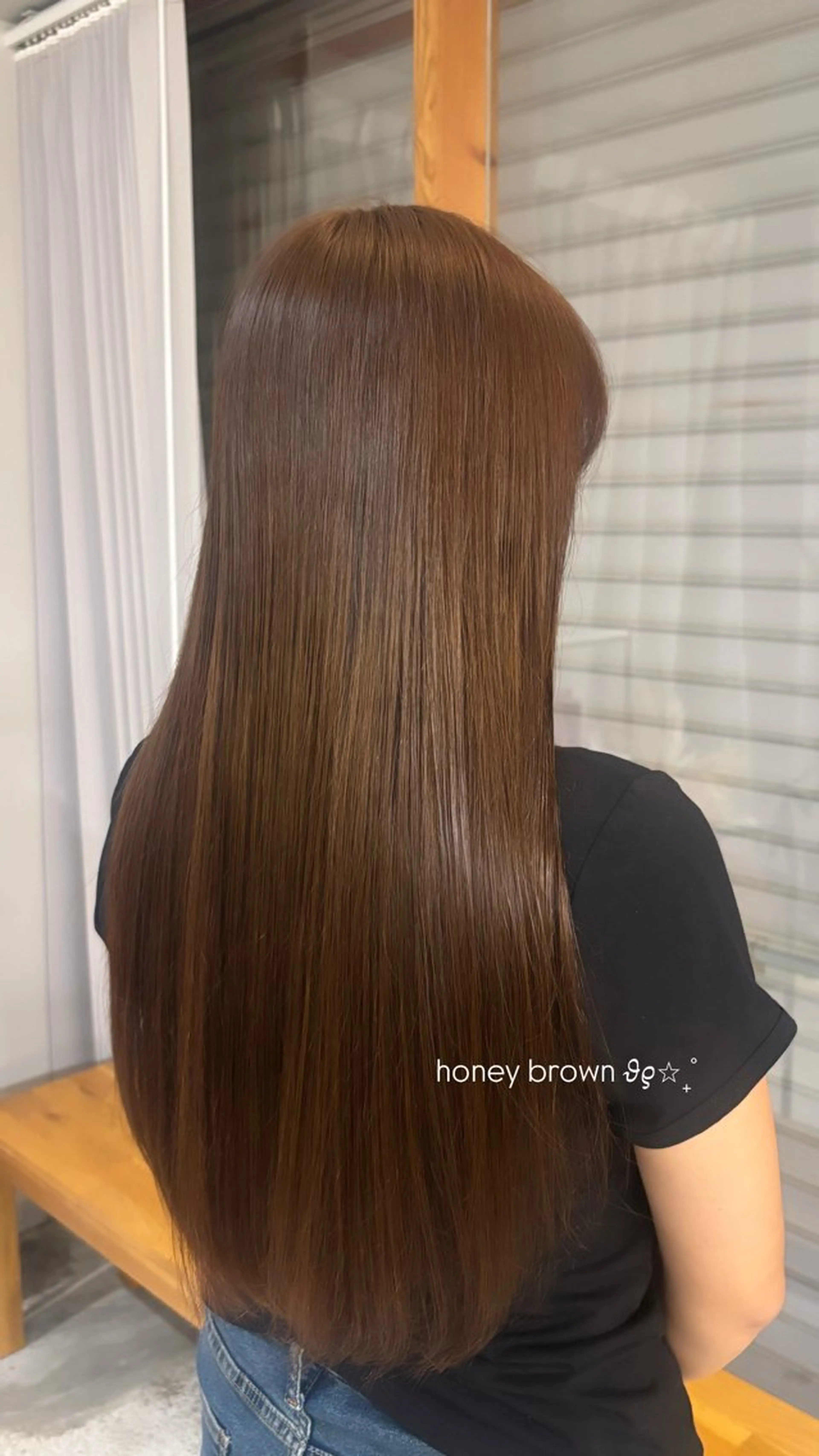 ロング カラー ブラウンカラー 透明感カラー ロング トリートメント ヘアカラー cipre 萌乃のヘアスタイル
