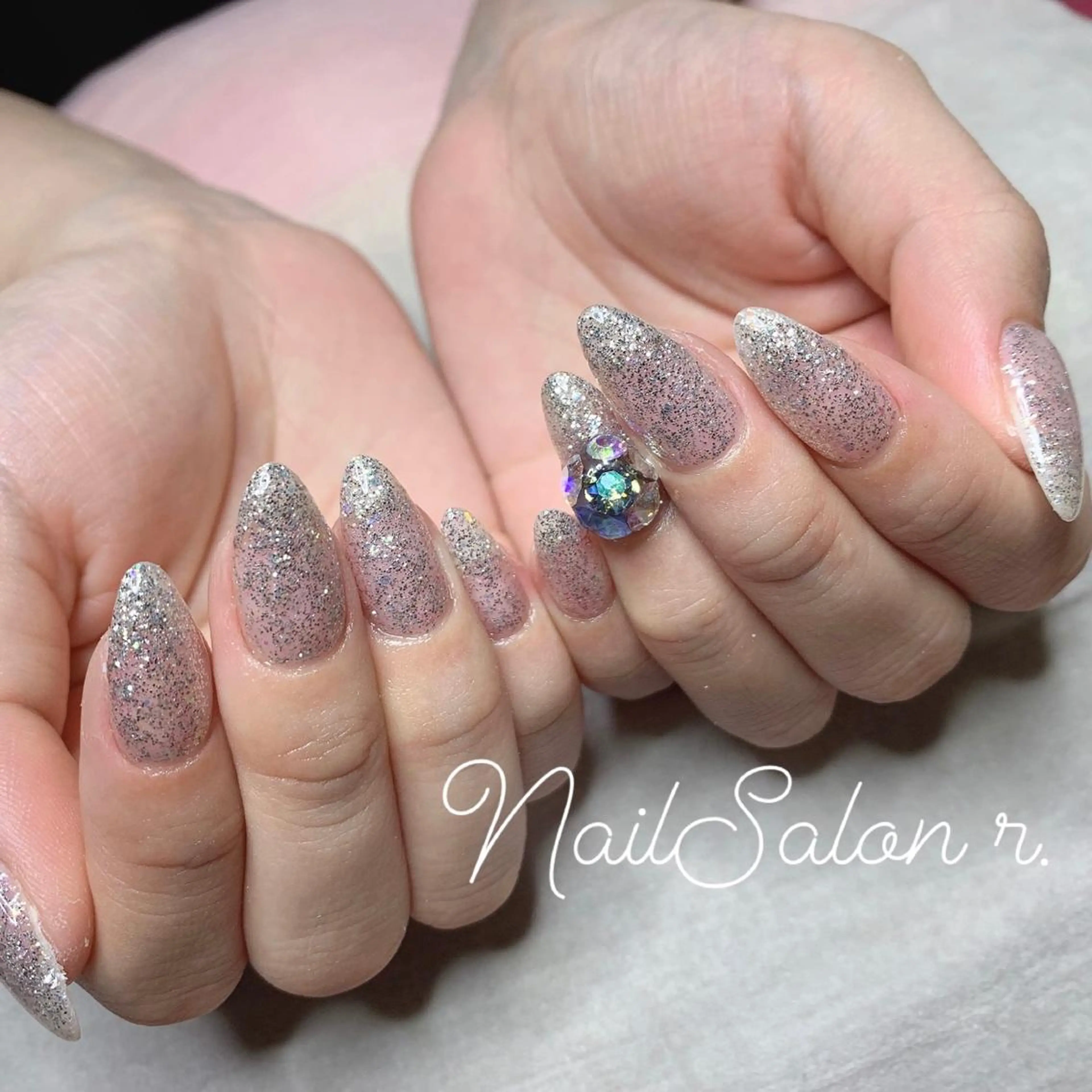 ネイル ハンドネイル Nailsalon r.のネイルデザイン